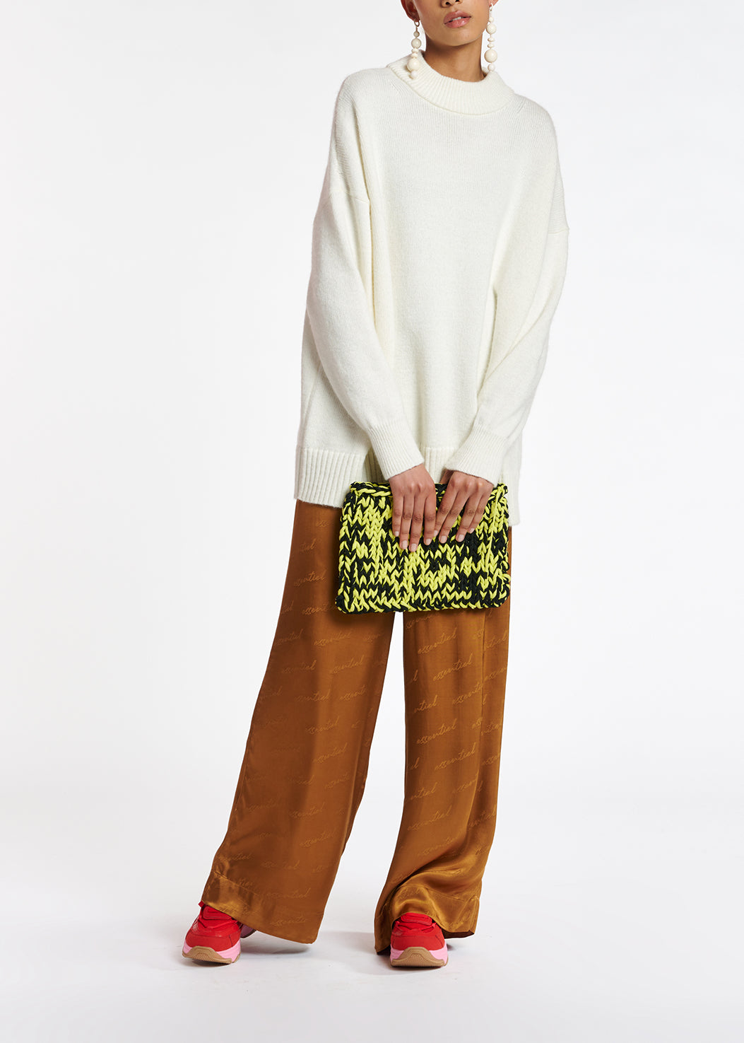 Long loose-fit lime off-white sweater RE—SSENTIEL | Essentiel second hand