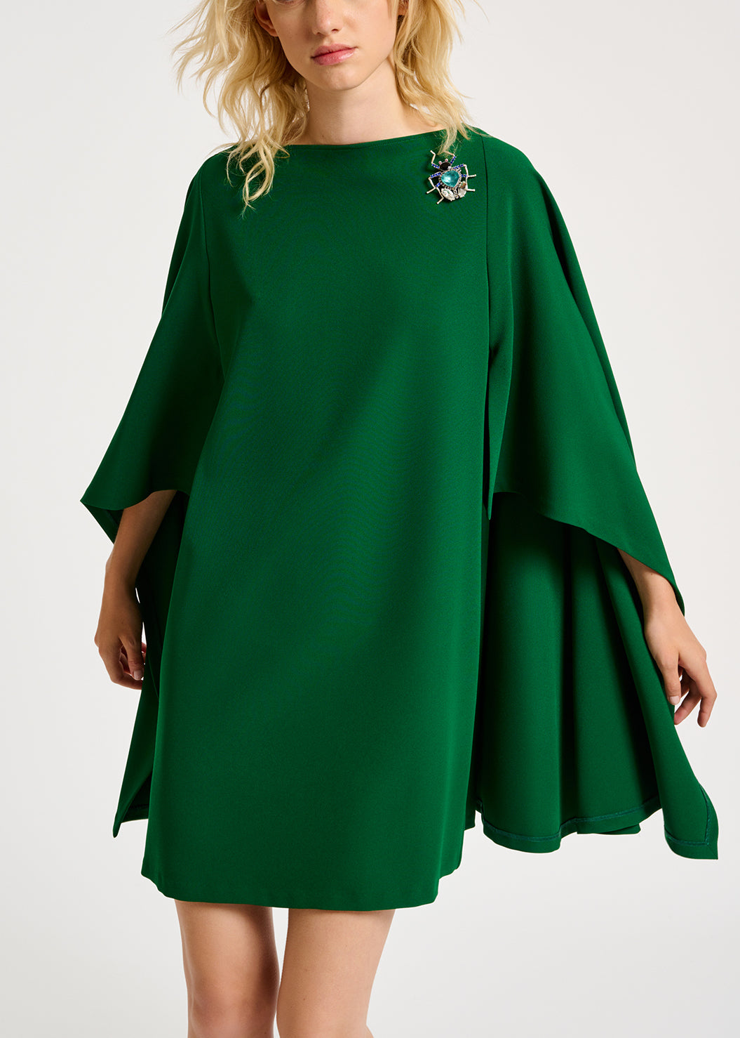 Mini-robe vert foncé à effet cape RE—SSENTIEL | Essentiel second hand