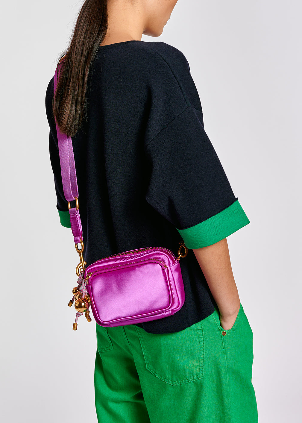 Pull bleu foncé à manches courtes RE—SSENTIEL | Essentiel second hand