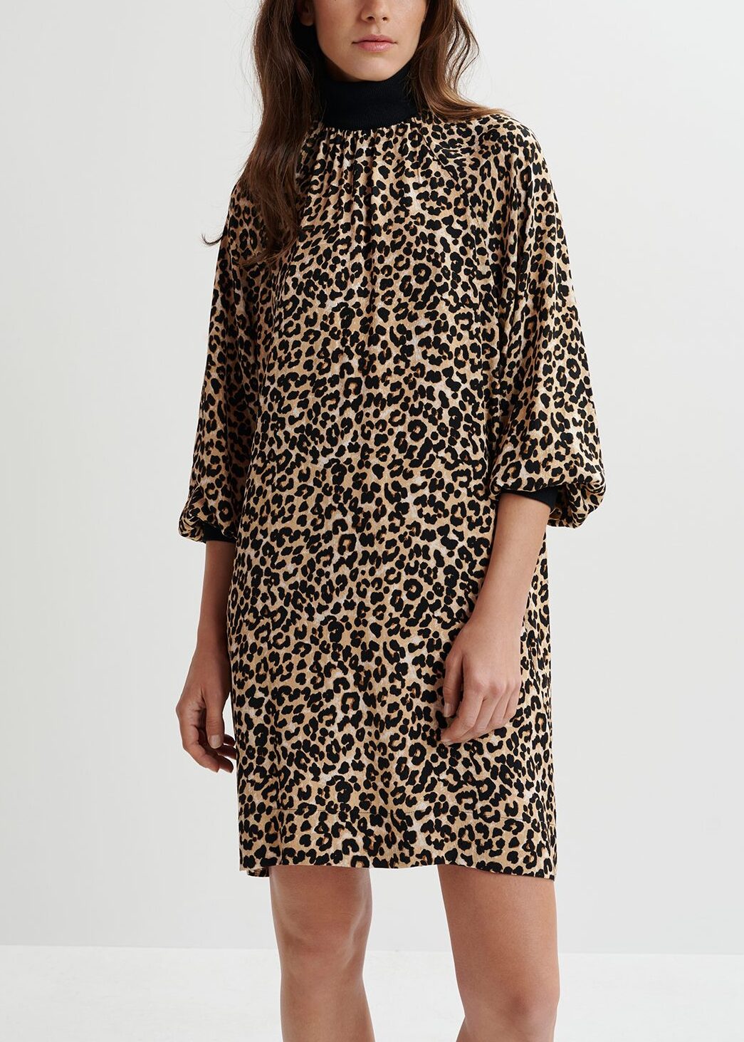 Mini-robe noire à  imprimé léopard et bords côtelés RE—SSENTIEL | Essentiel second hand