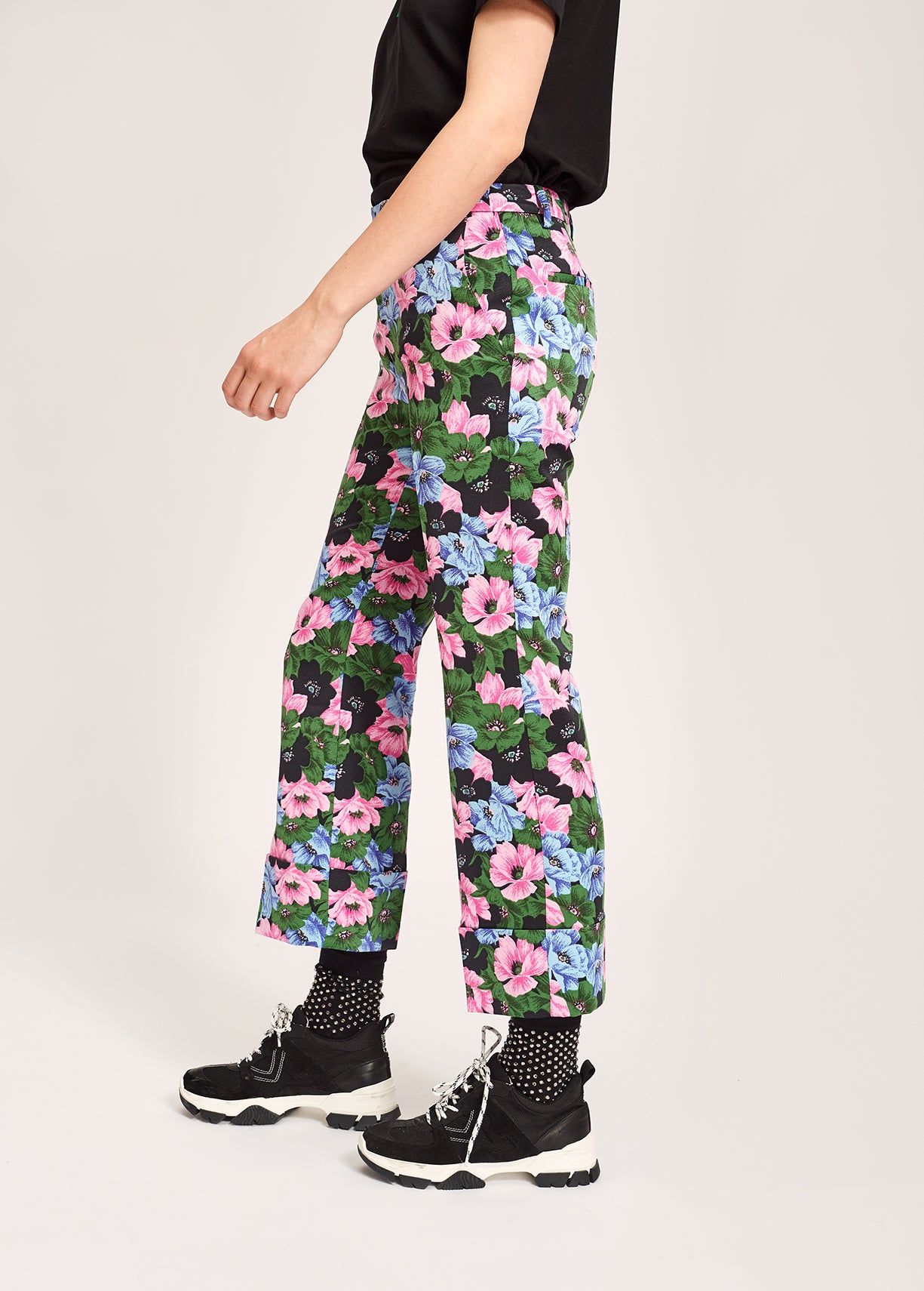 Pantalon tailleur rose, bleu clair et vert bouteille à imprimé fleuri RE—SSENTIEL | Essentiel second hand