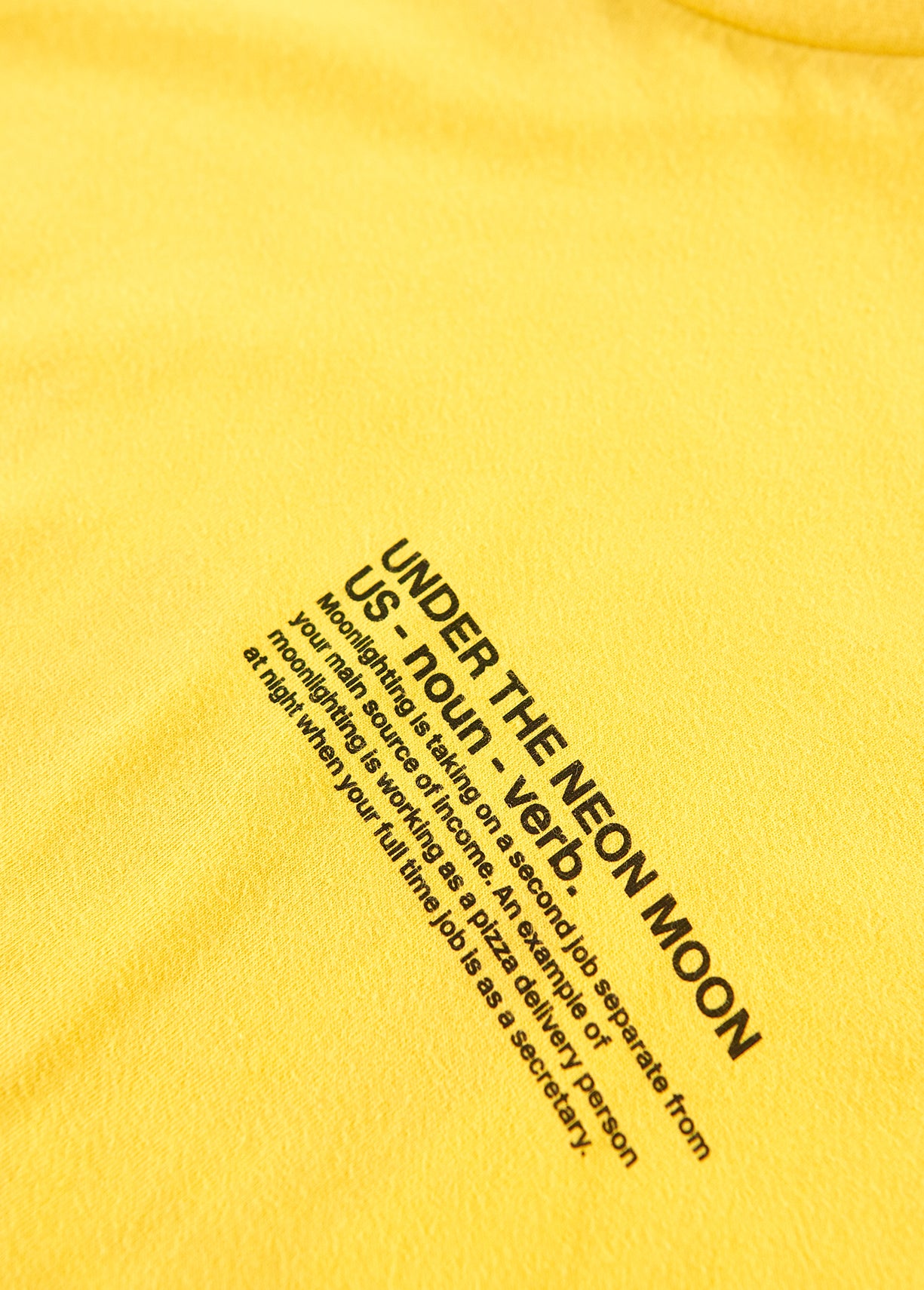 Yellow cotton T-shirt with lilac UNDER THE NEON MOON print RE—SSENTIEL | Essentiel second hand