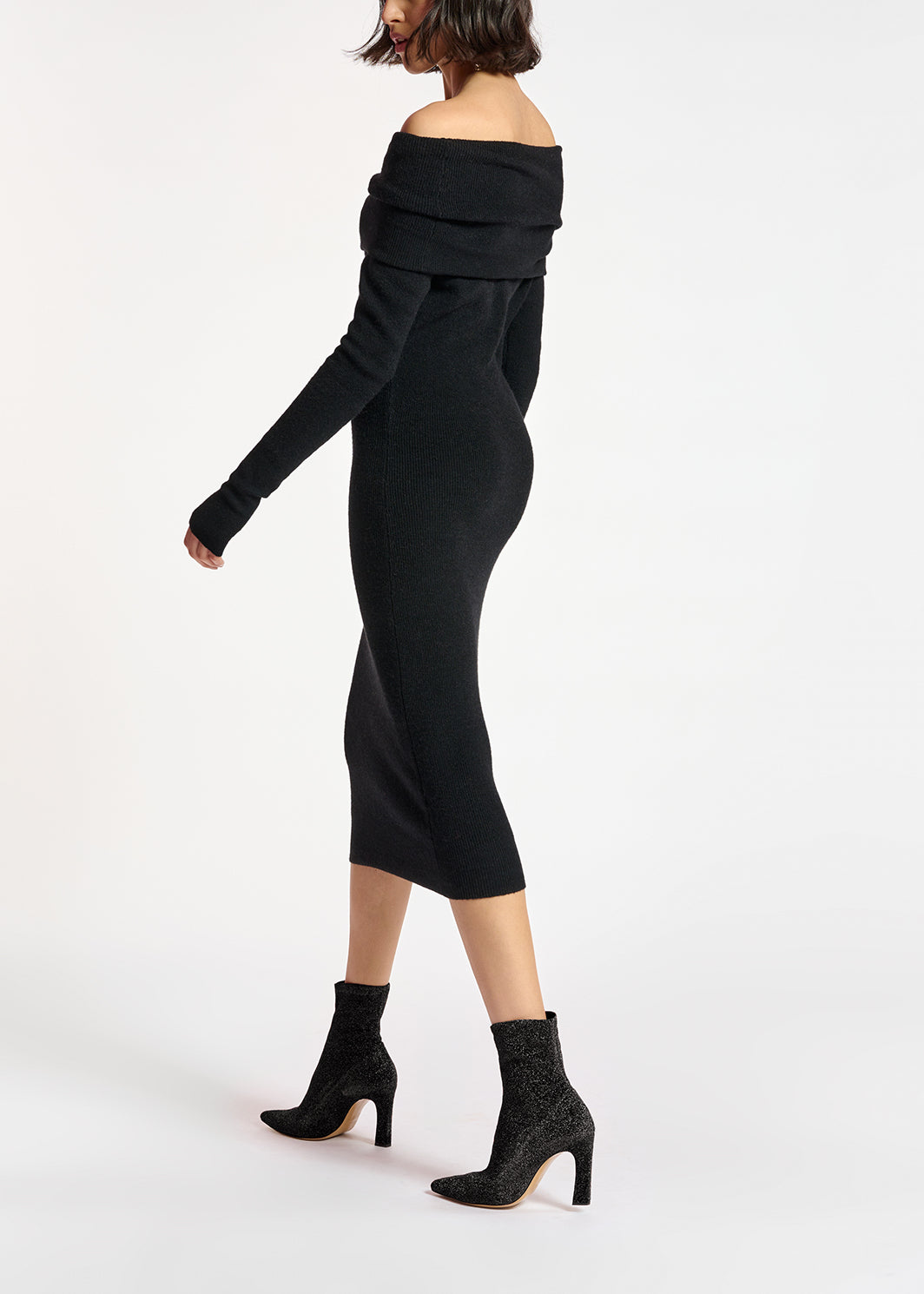 Zwarte gebreide jurk met blote schouders RE—SSENTIEL | Essentiel second hand