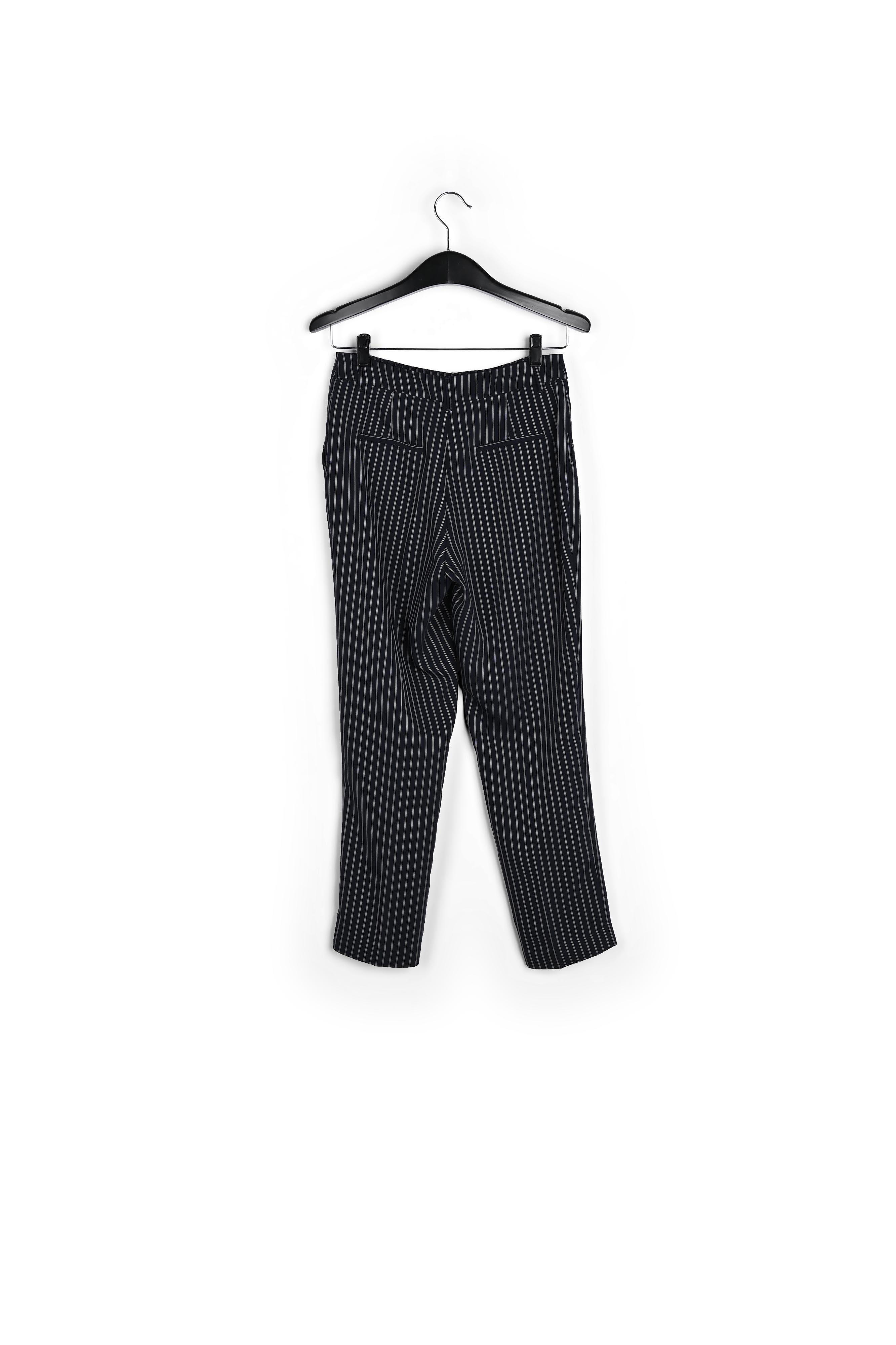 Sharron pantalons RE—SSENTIEL | Essentiel second hand