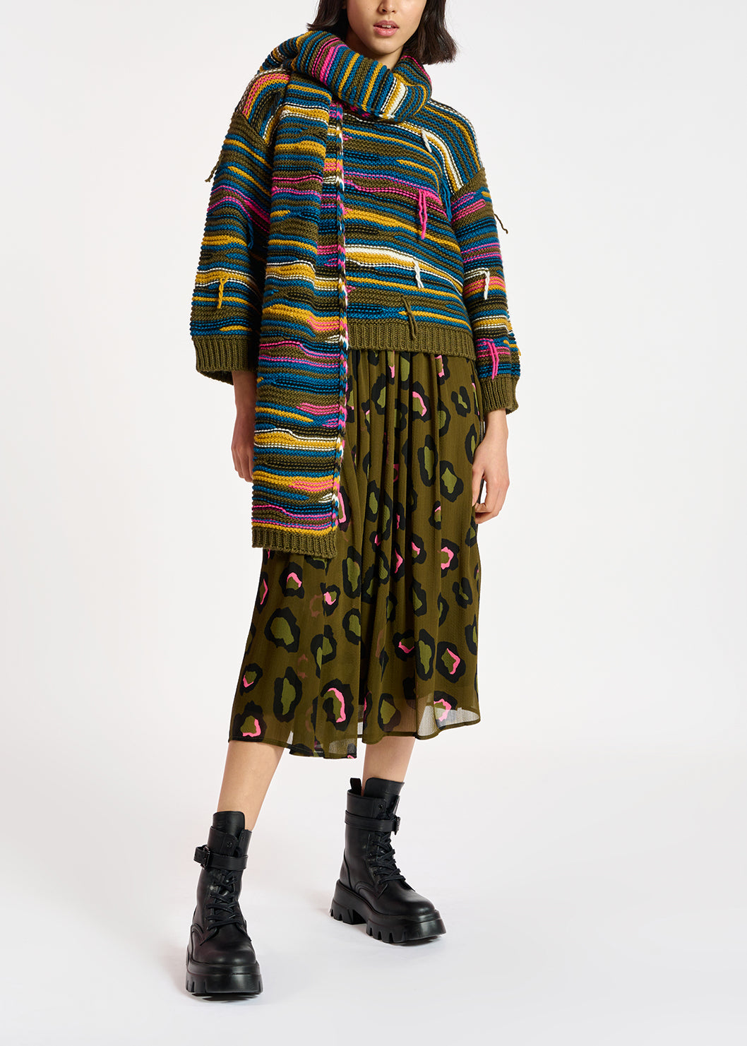 Pull kaki à rayures effet à l'envers RE—SSENTIEL | Essentiel second hand