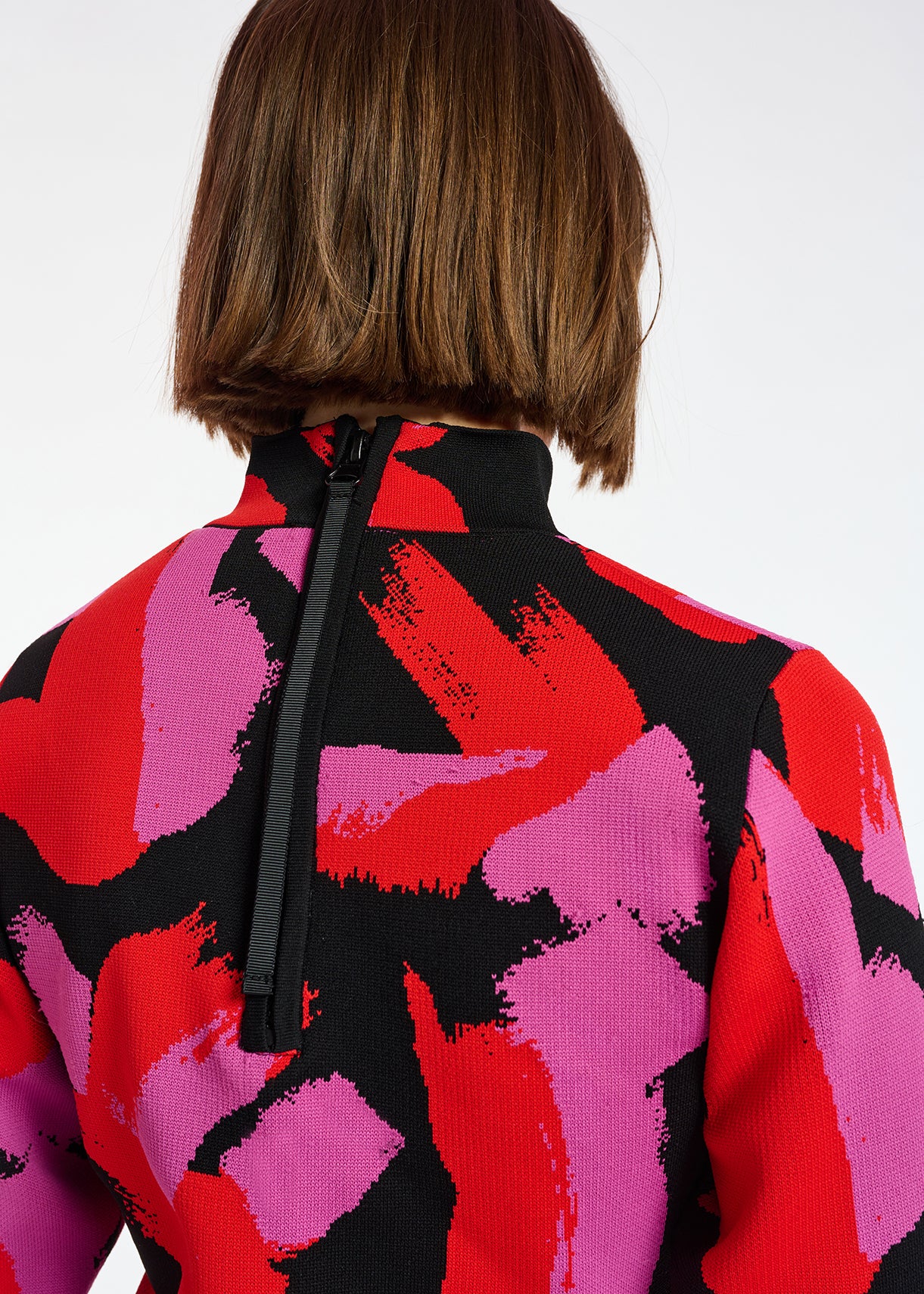Pull en tricot jacquard noir, rouge et fuchsia RE—SSENTIEL | Essentiel second hand