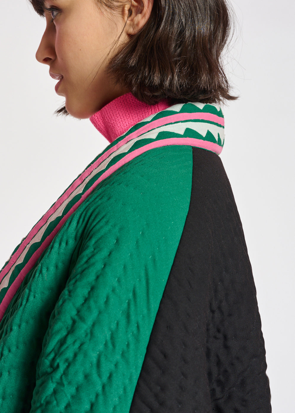 Dark green, mauve and neon pink quilted kimono RE—SSENTIEL | Essentiel second hand