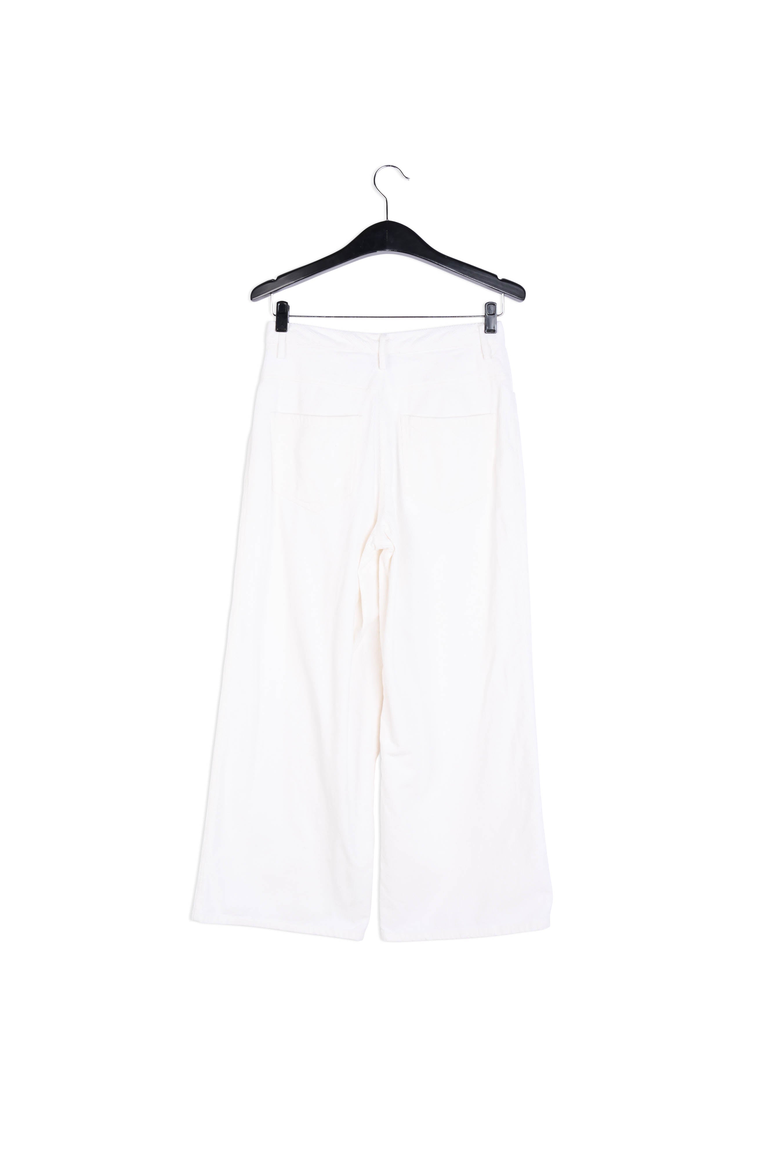 Gebroken witte, ribfluwelen broek met brede 7/8ste pijpen RE—SSENTIEL | Essentiel second hand