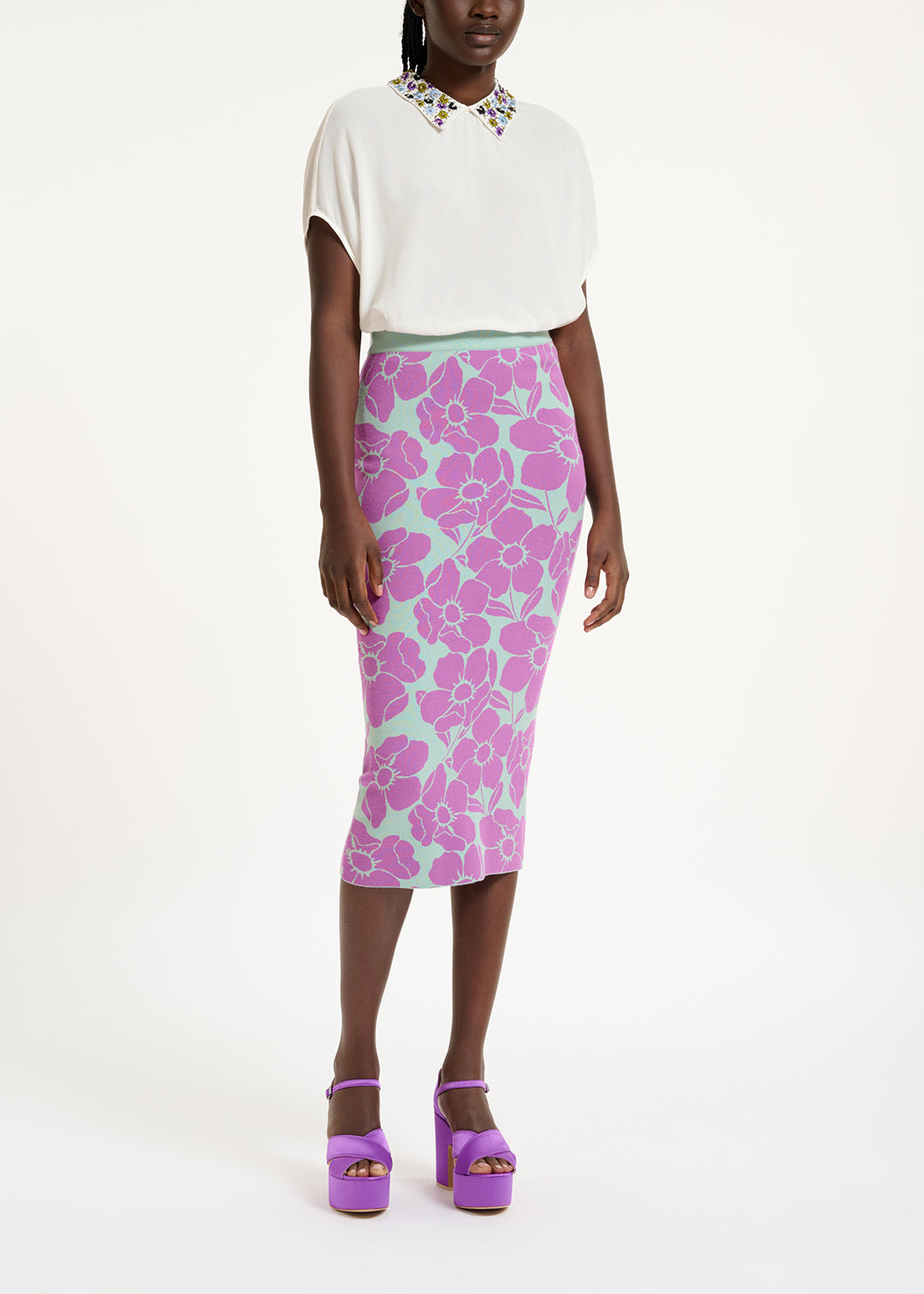 White short-sleeved top with rhinestone-embellished collar RE—SSENTIEL | Essentiel second hand