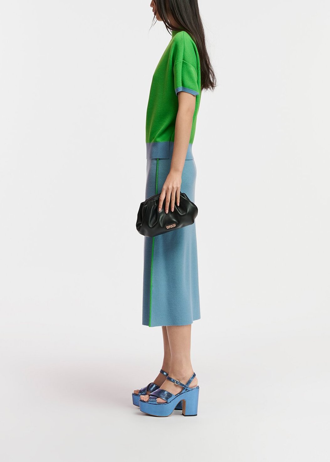 Blue knitted skirt with green piping RE—SSENTIEL | Essentiel second hand