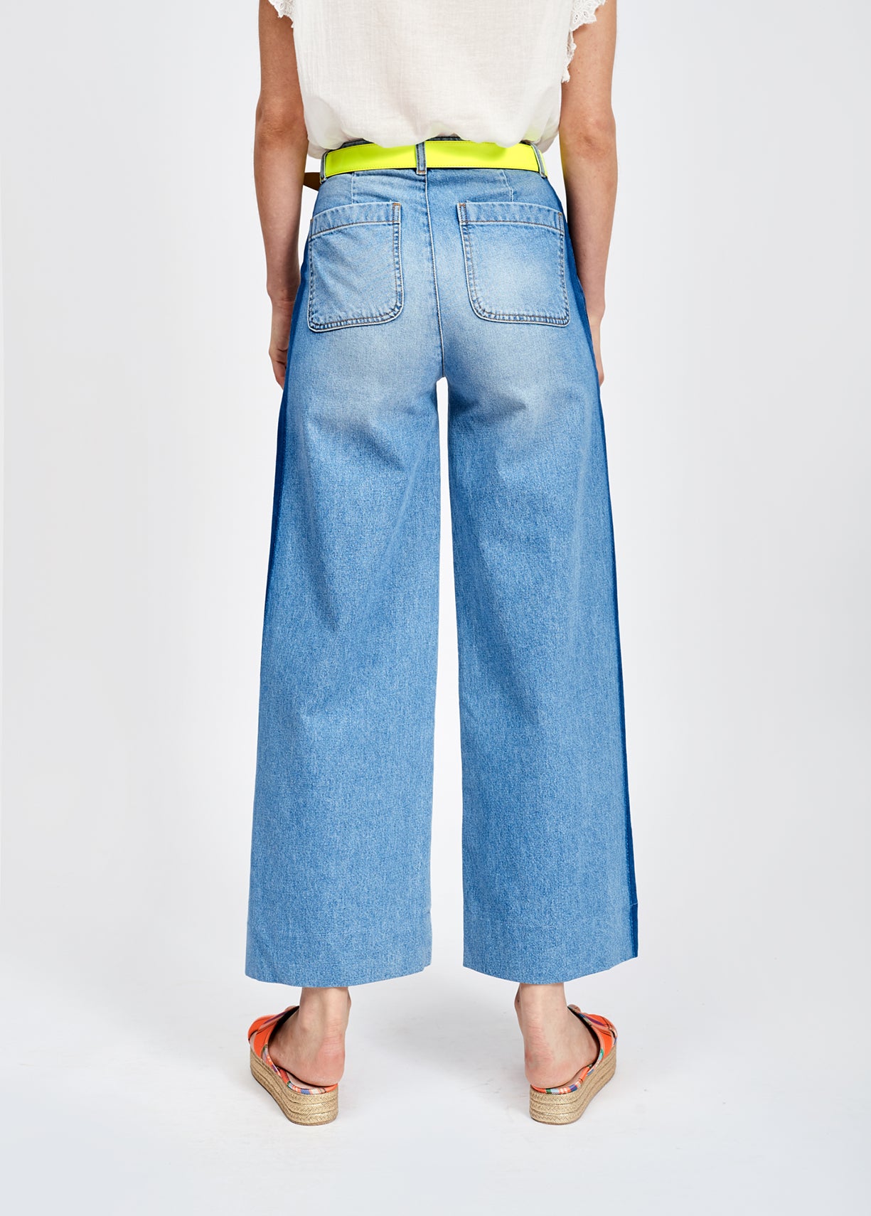 Stone washed blue wide jeans with side stripe RE—SSENTIEL | Essentiel second hand