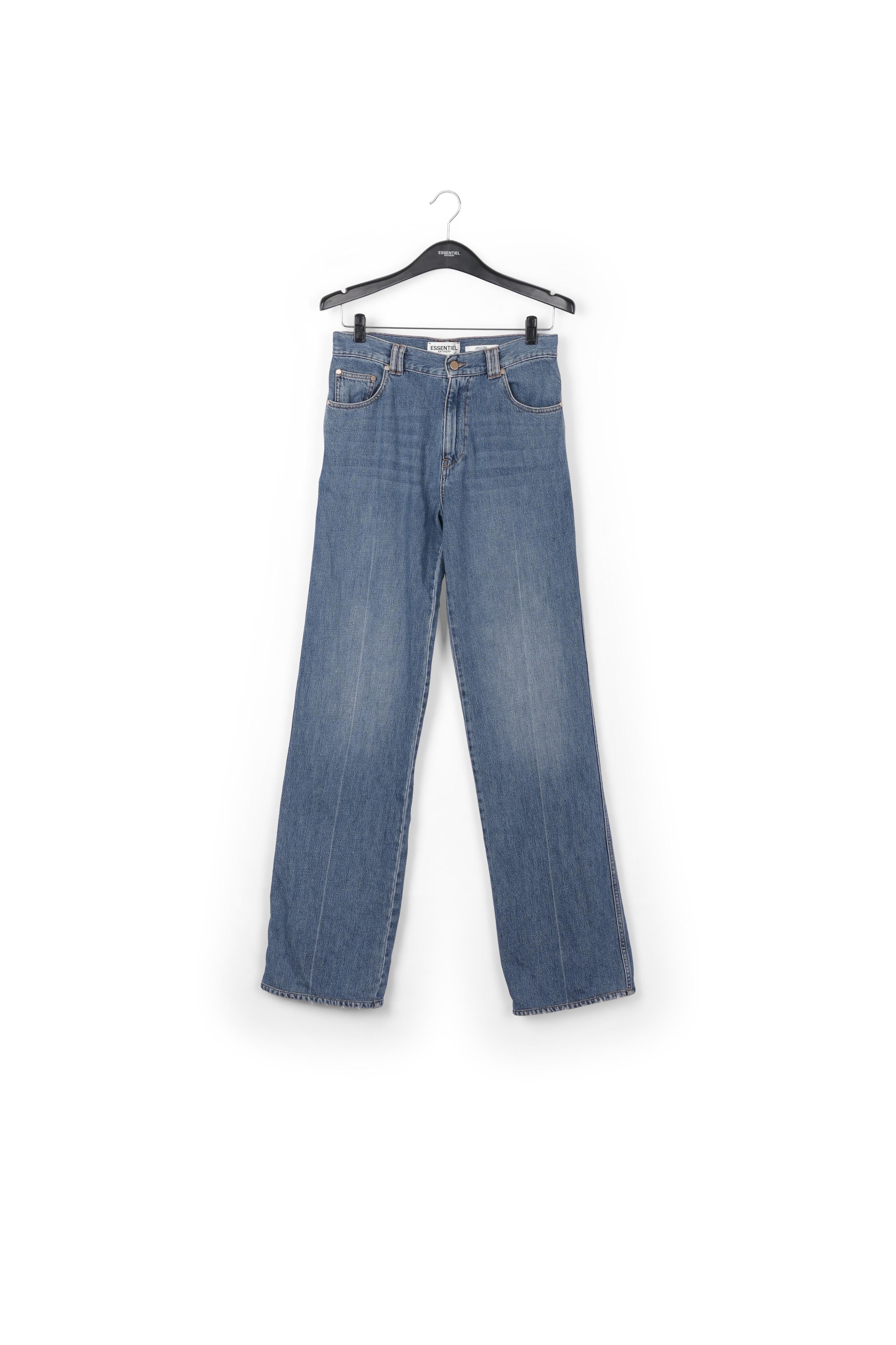 Blue Loose-fit denim jeans RE—SSENTIEL | Essentiel second hand