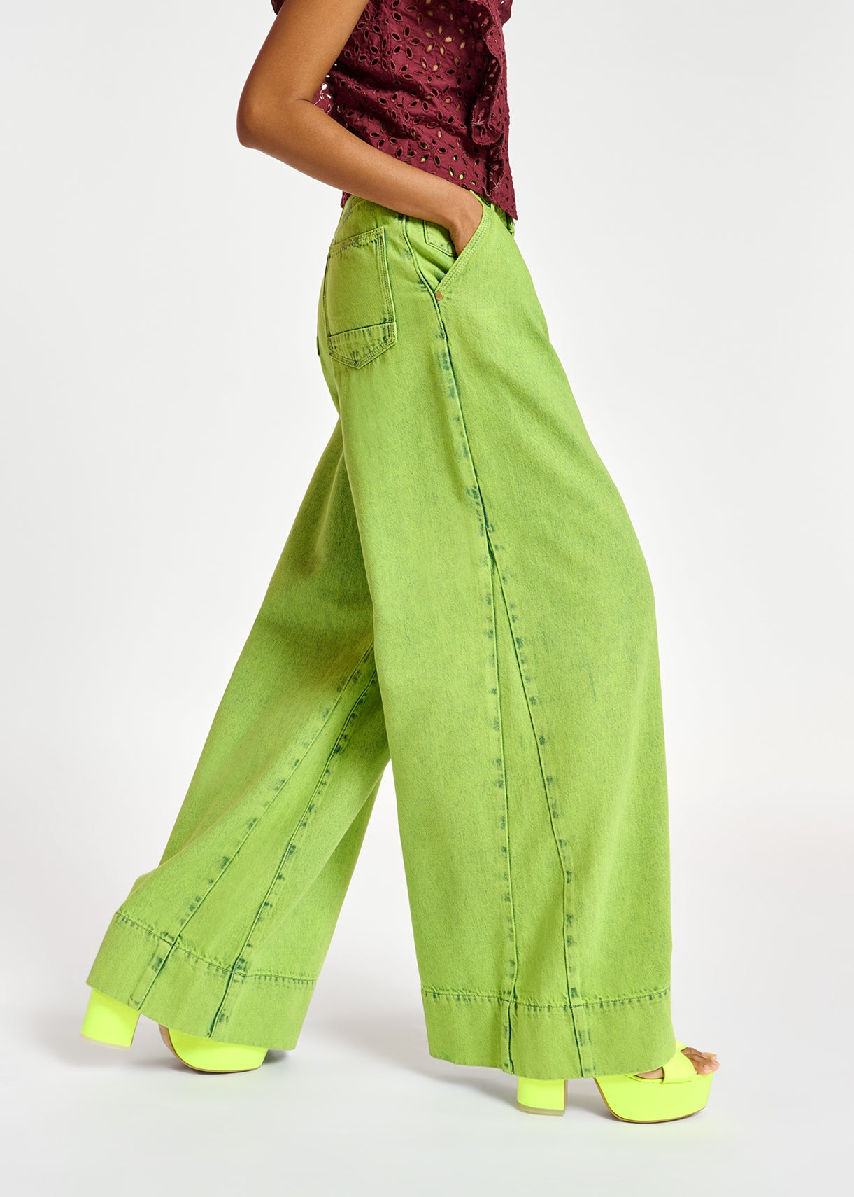 Lime green overdyed wide-leg jeans RE—SSENTIEL | Essentiel second hand