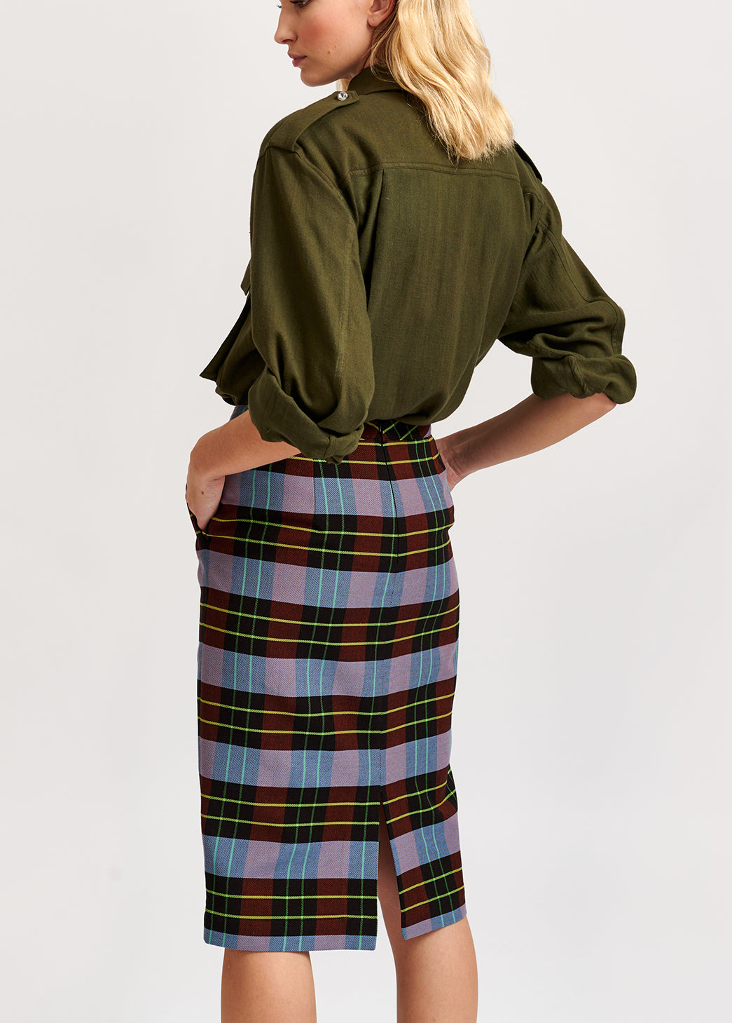 Midirok met lichtblauw, bordeaux en zwart plaidmotief RE—SSENTIEL | Essentiel second hand