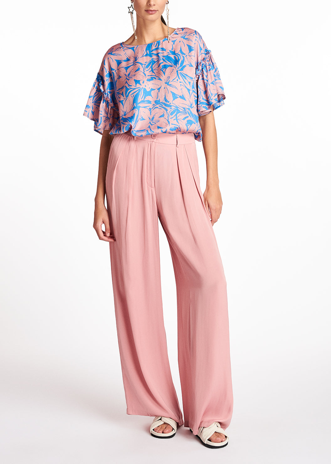 Light pink and floral short-sleeved top RE—SSENTIEL | Essentiel second hand