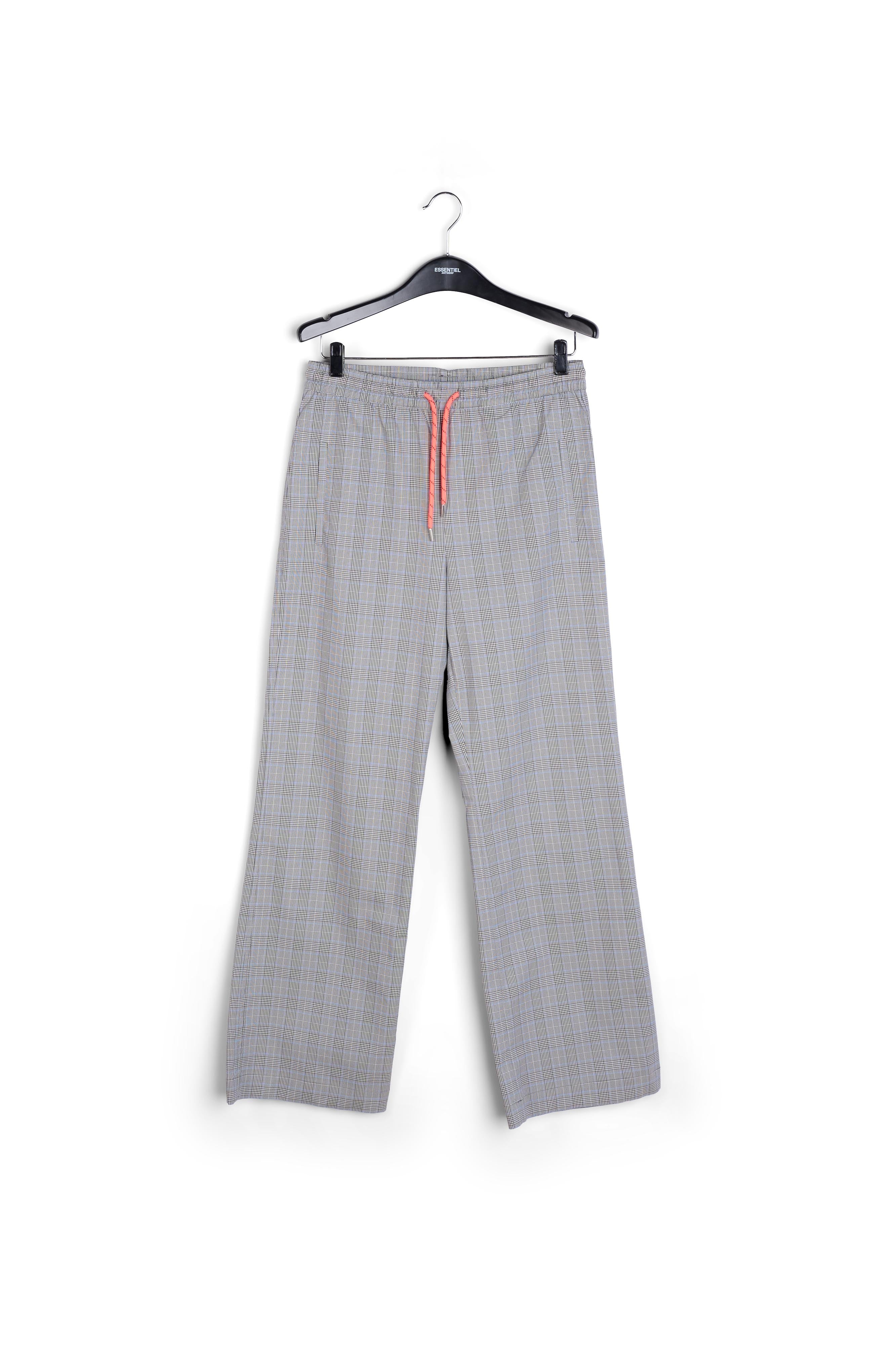 Vasari pantalons RE—SSENTIEL | Essentiel second hand