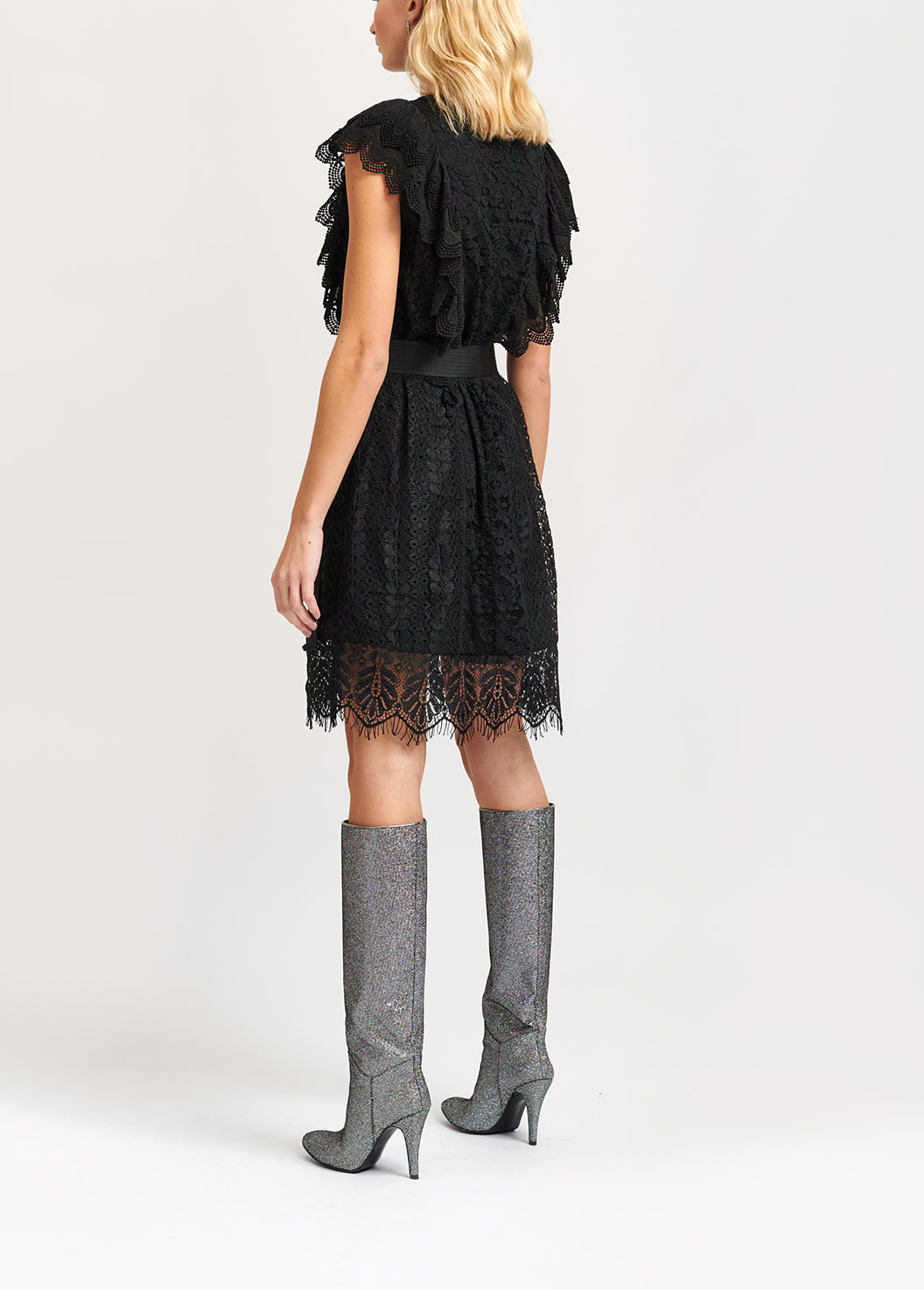 Black ruffled lace belted dress with sequins RE—SSENTIEL | Essentiel second hand