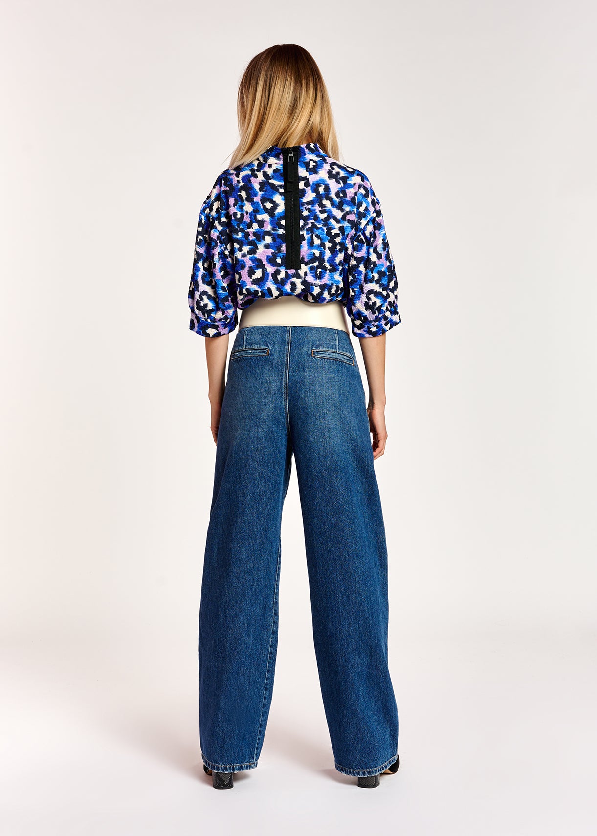 Blauwe, paarse en gebroken witte top met luipaardprint RE—SSENTIEL | Essentiel second hand