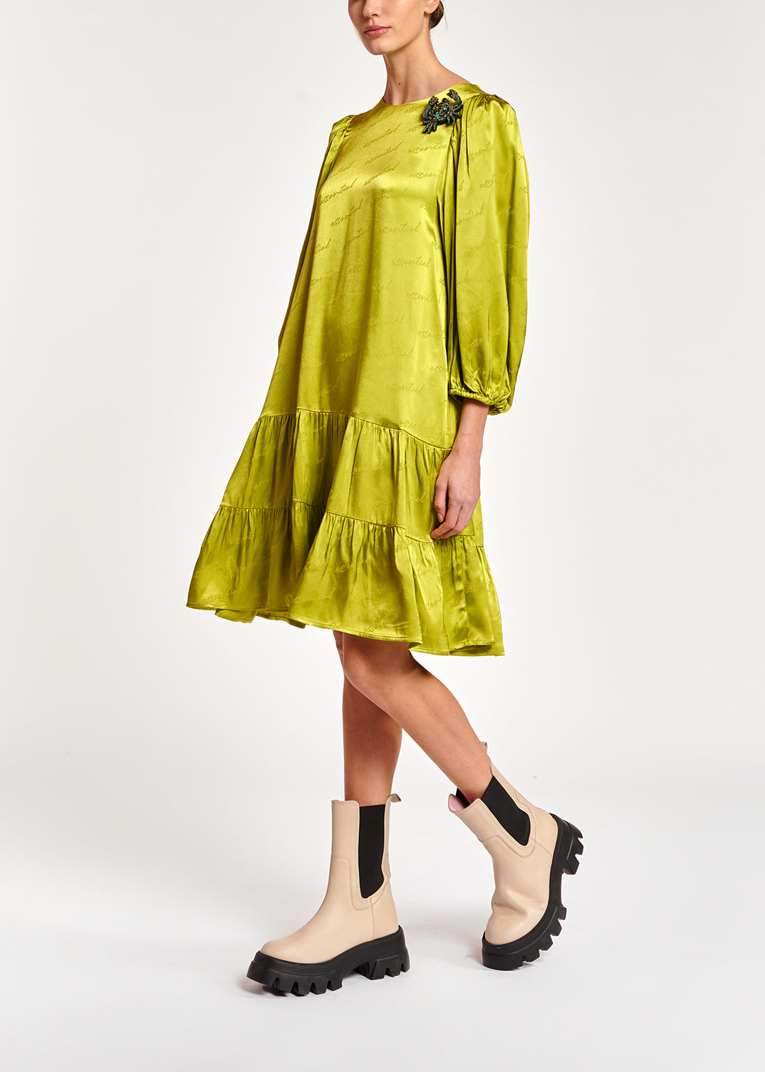 Limoengroene mini-jurk van satijnen jacquard RE—SSENTIEL | Essentiel second hand