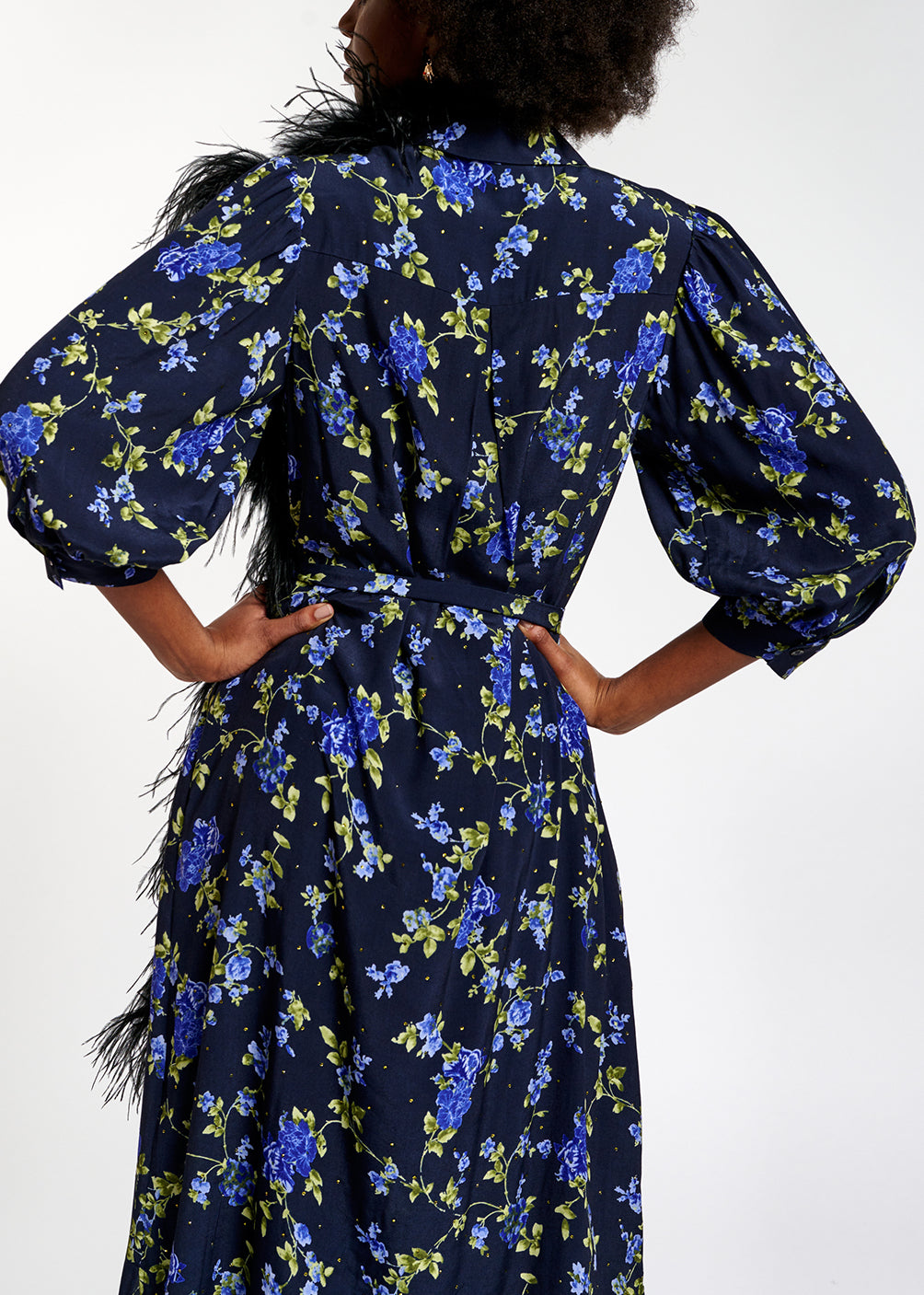 Robe chemise bleu foncé à  imprimé fleuri RE—SSENTIEL | Essentiel second hand