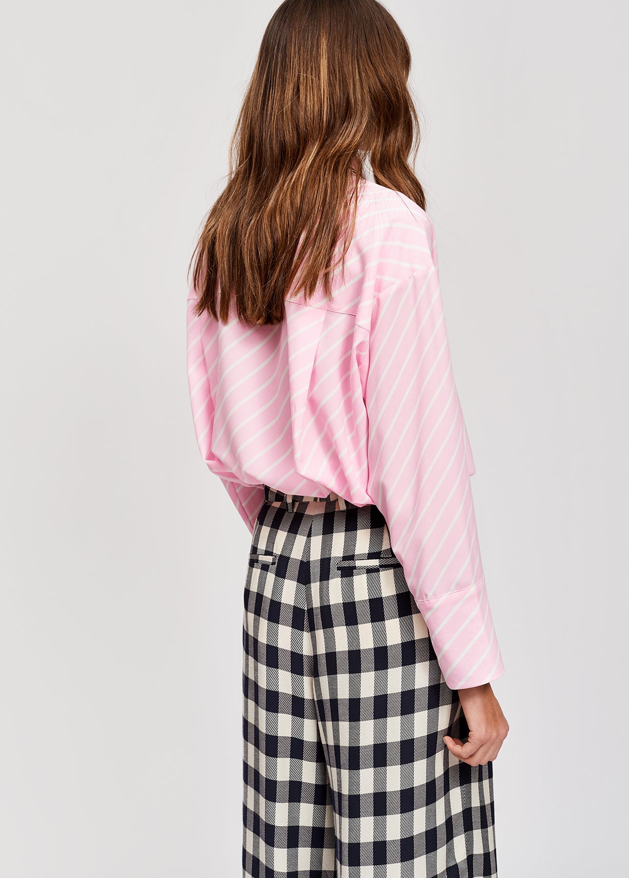 Pink and white striped shirt with contrasting animal print collar trim RE—SSENTIEL | Essentiel second hand