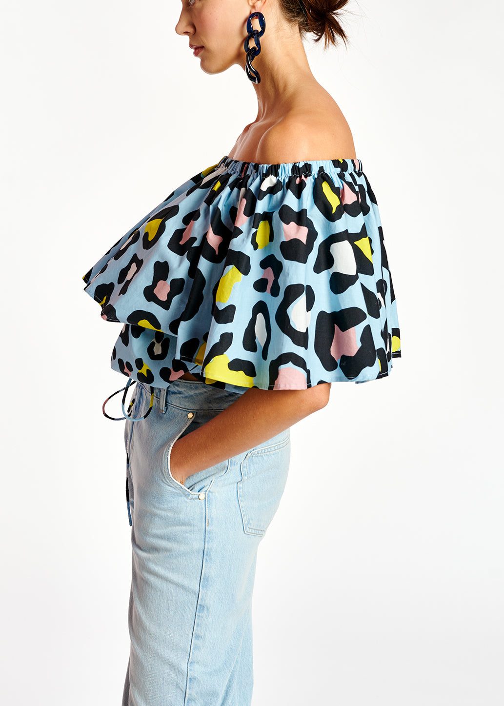 Light blue leopard-print off-shoulder top RE—SSENTIEL | Essentiel second hand