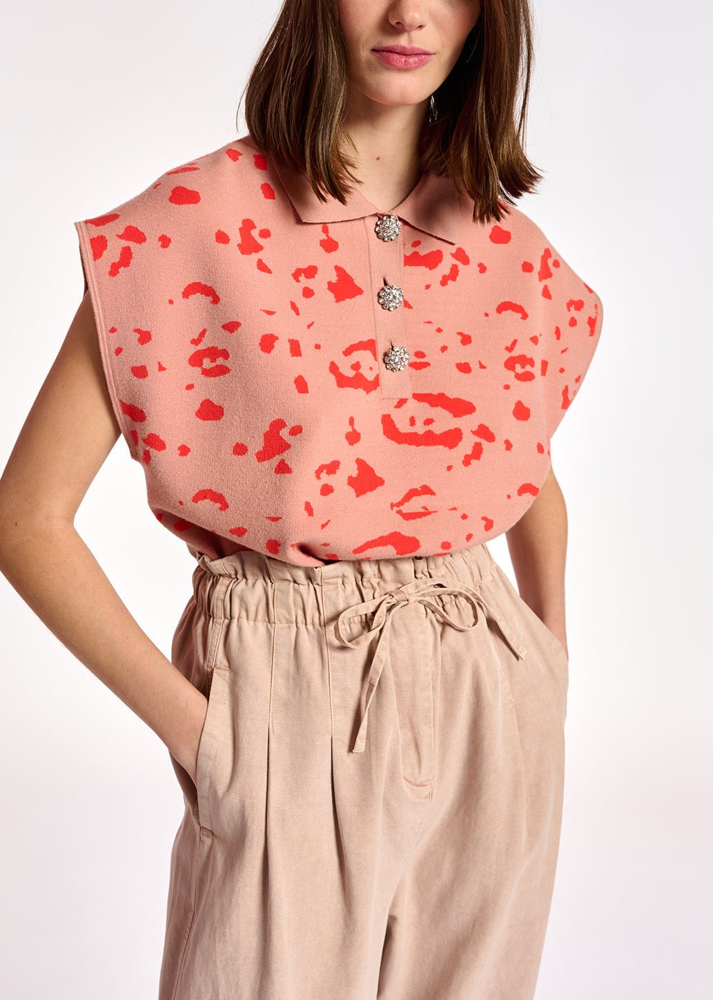 Vintage pink and red knitted polo top with leopard print RE—SSENTIEL | Essentiel second hand