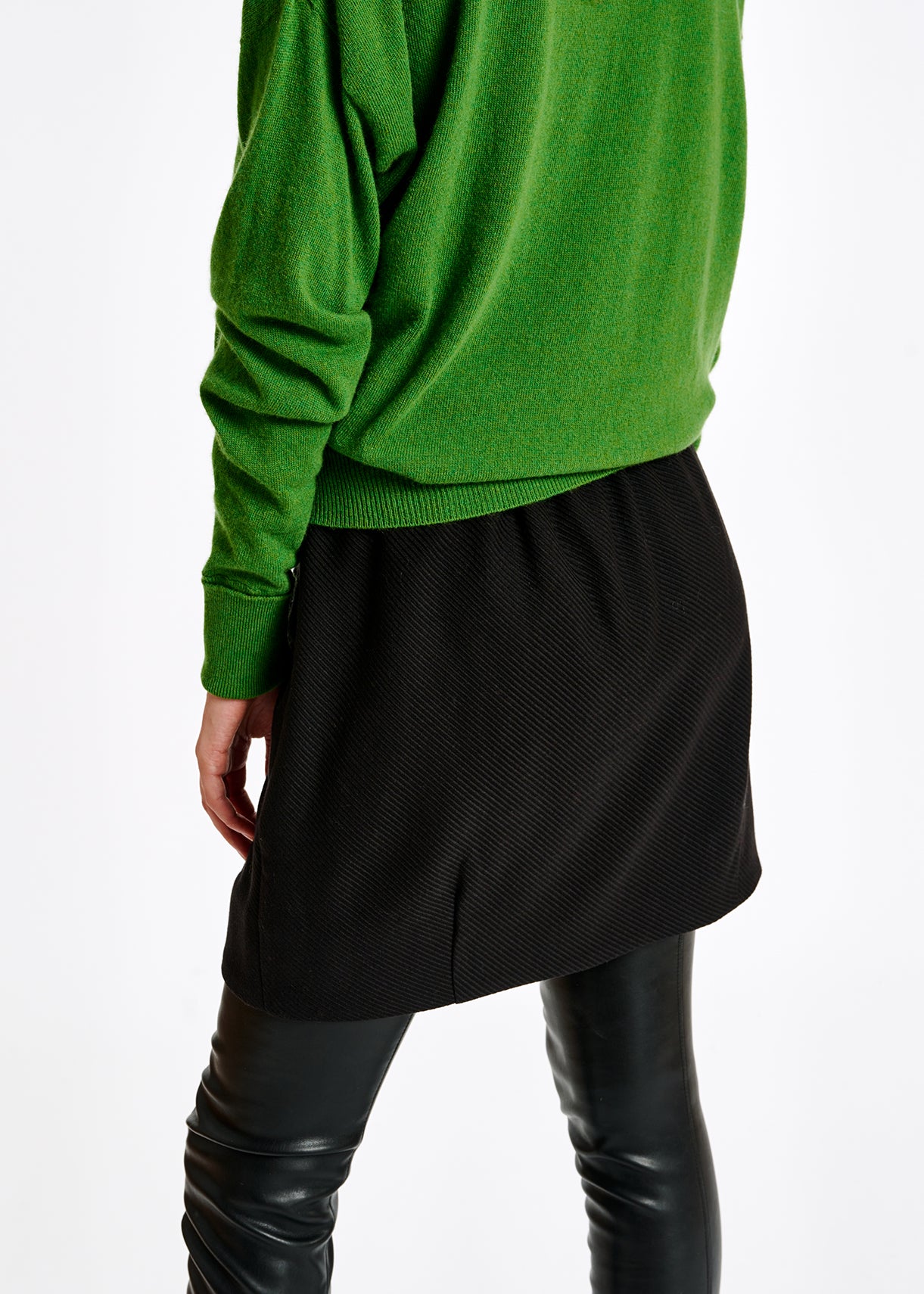 Mini jupe portefeuille noire RE—SSENTIEL | Essentiel second hand