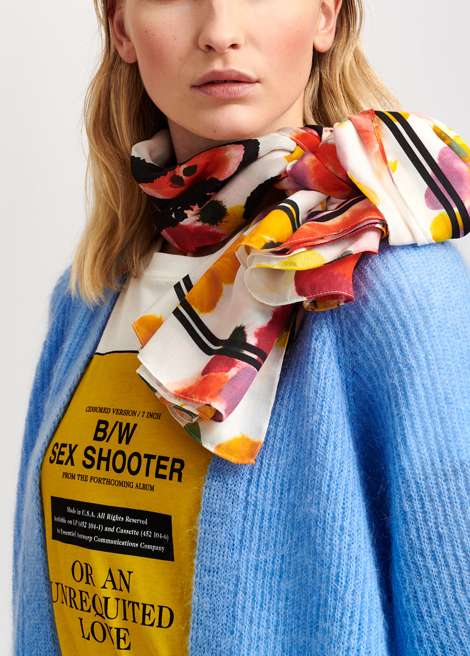 Off-white floral scarf RE—SSENTIEL | Essentiel second hand