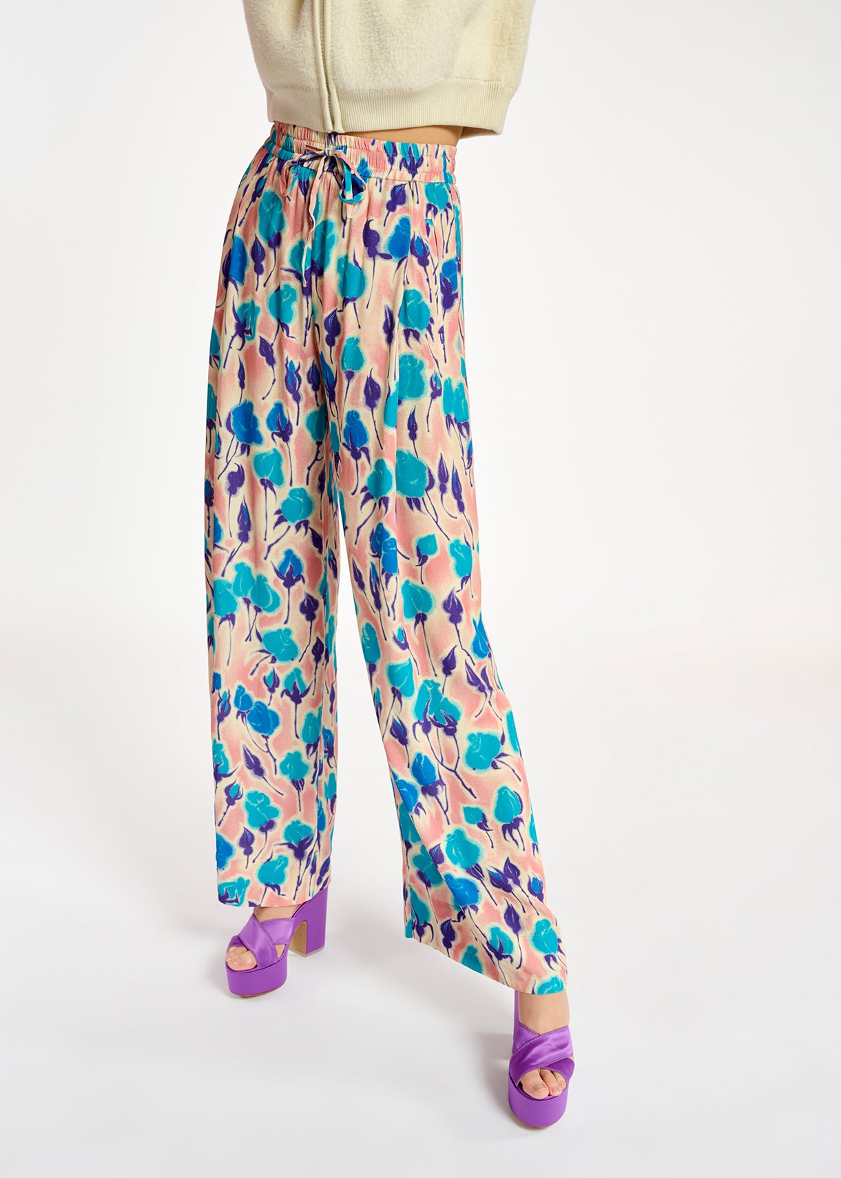 Light pink, blue and purple floral print wide-leg pants RE—SSENTIEL | Essentiel second hand