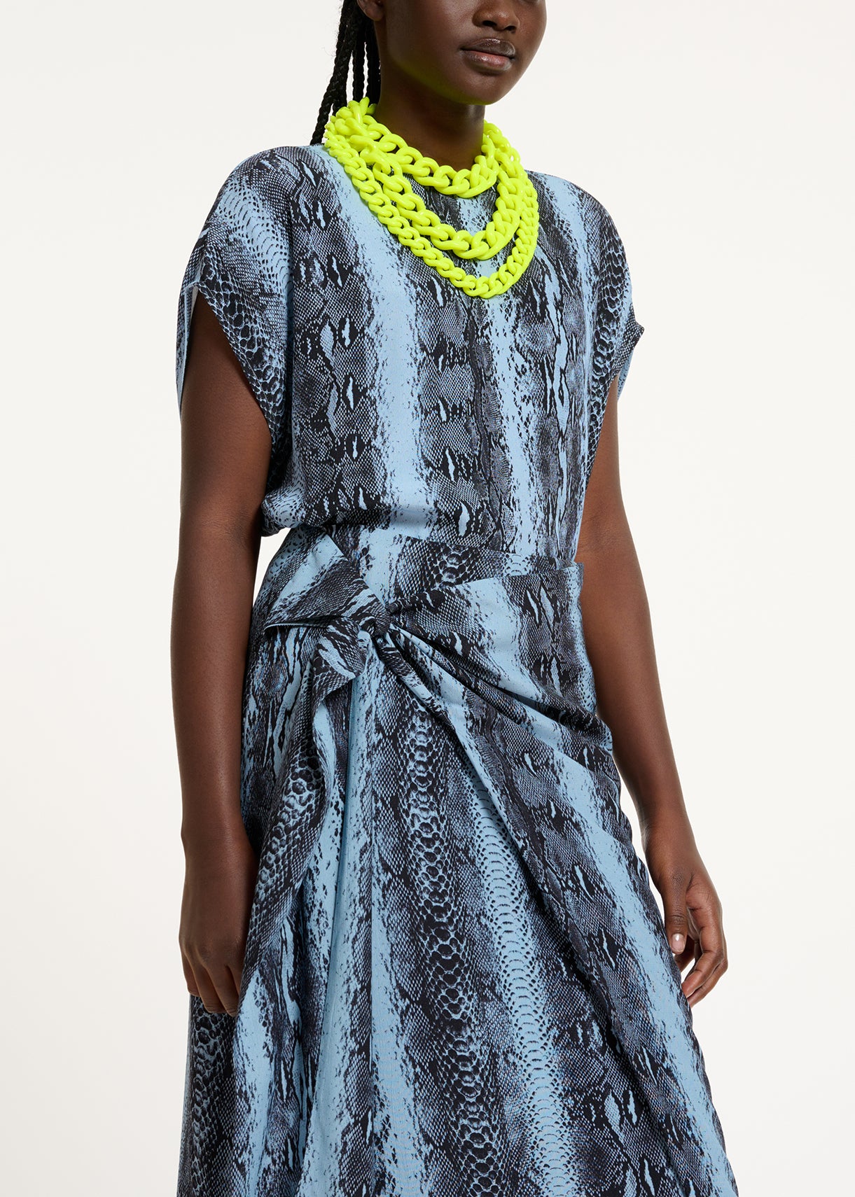 Top à  manches courtes imprimé serpent noir et bleu RE—SSENTIEL | Essentiel second hand