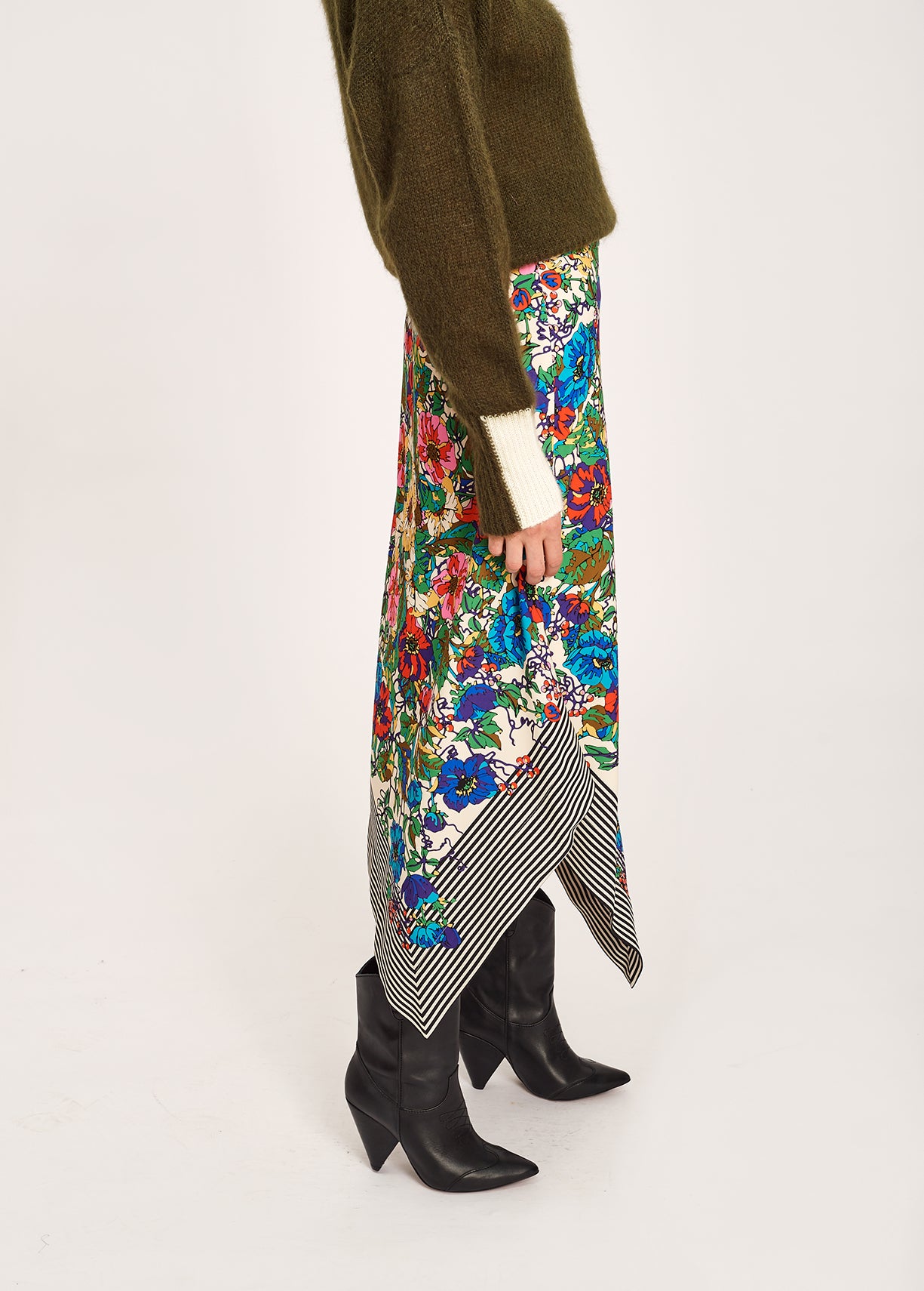 Asymetric skirt RE—SSENTIEL | Essentiel second hand