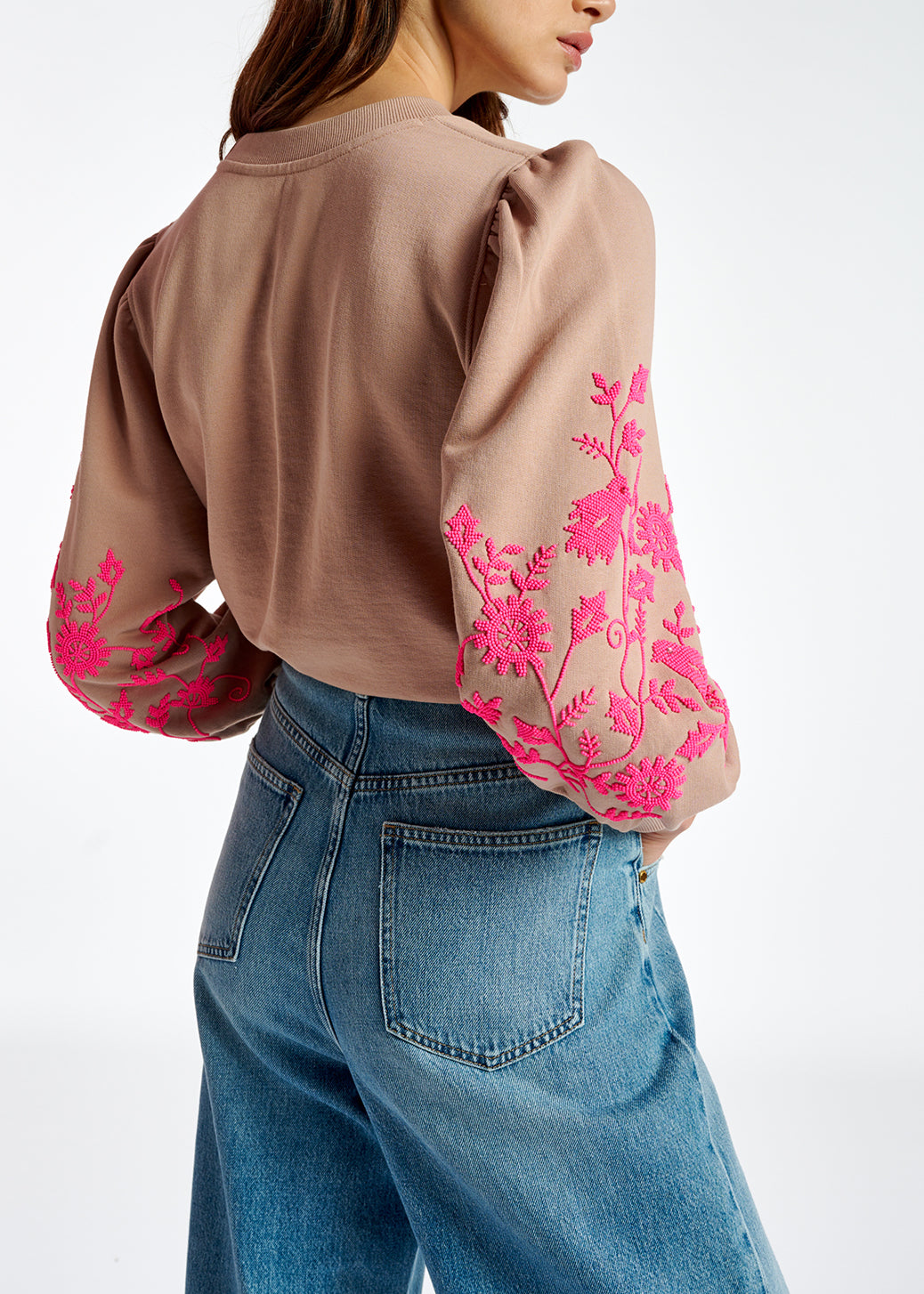 Vintage pink sweatshirt with pink floral beaded embroideries RE—SSENTIEL | Essentiel second hand