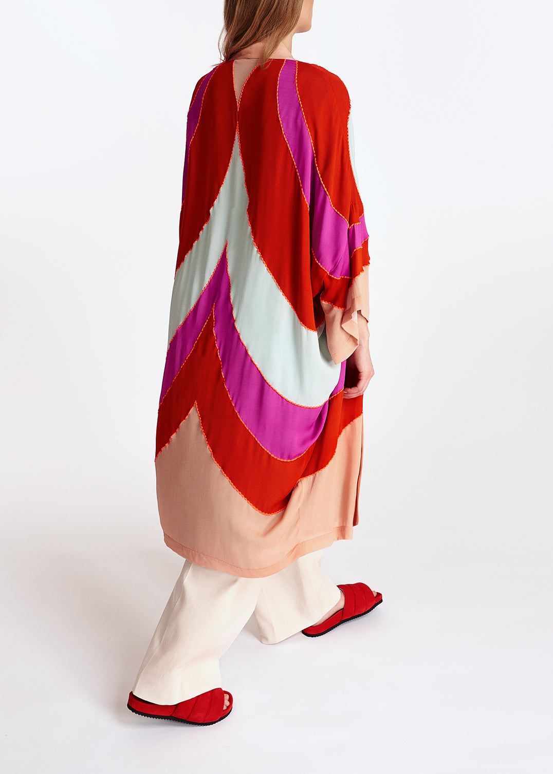 Kimono rouge, pourpre et bleu avec broderies RE—SSENTIEL | Essentiel second hand