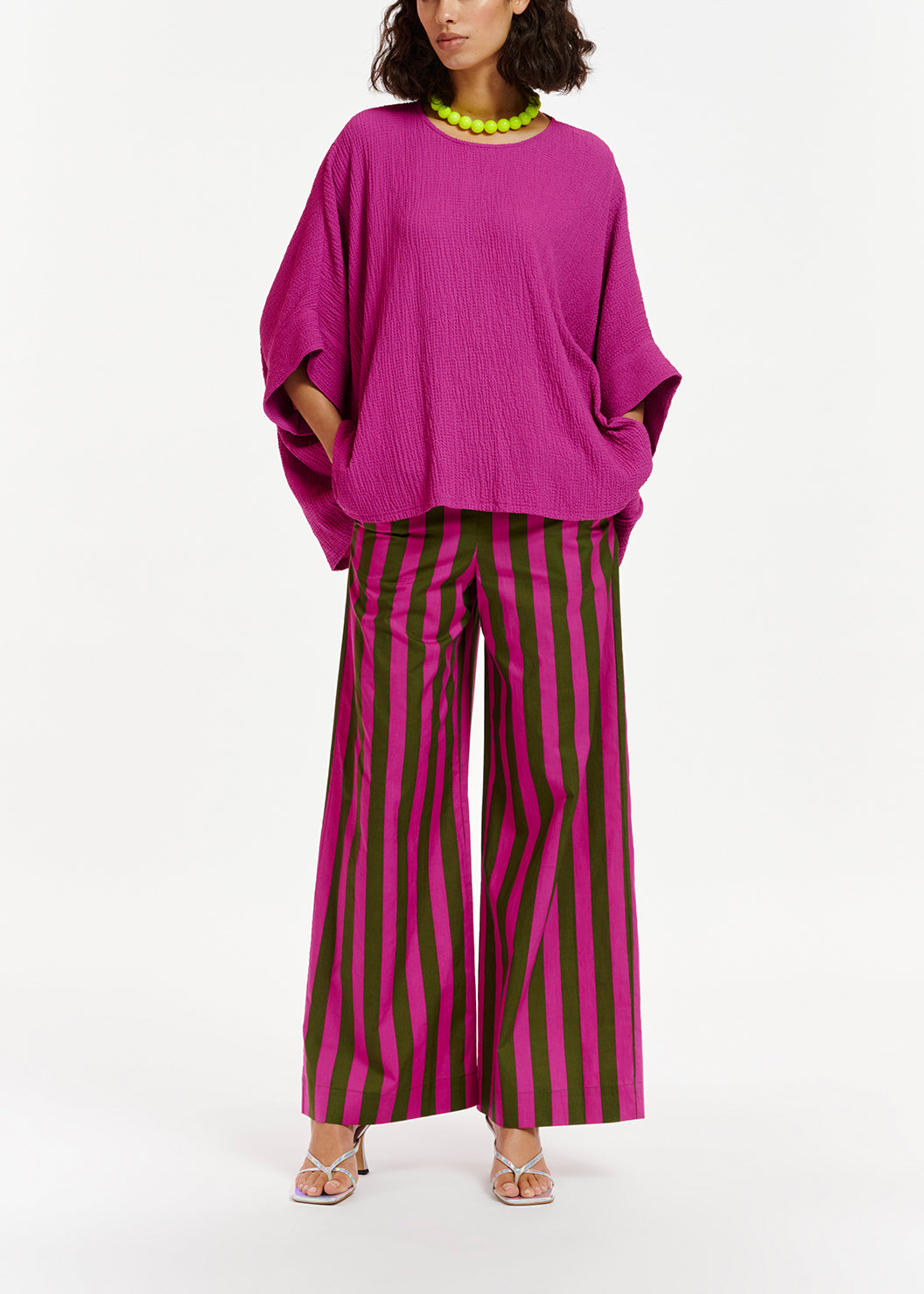 Paarse oversized top in cloqué RE—SSENTIEL | Essentiel second hand