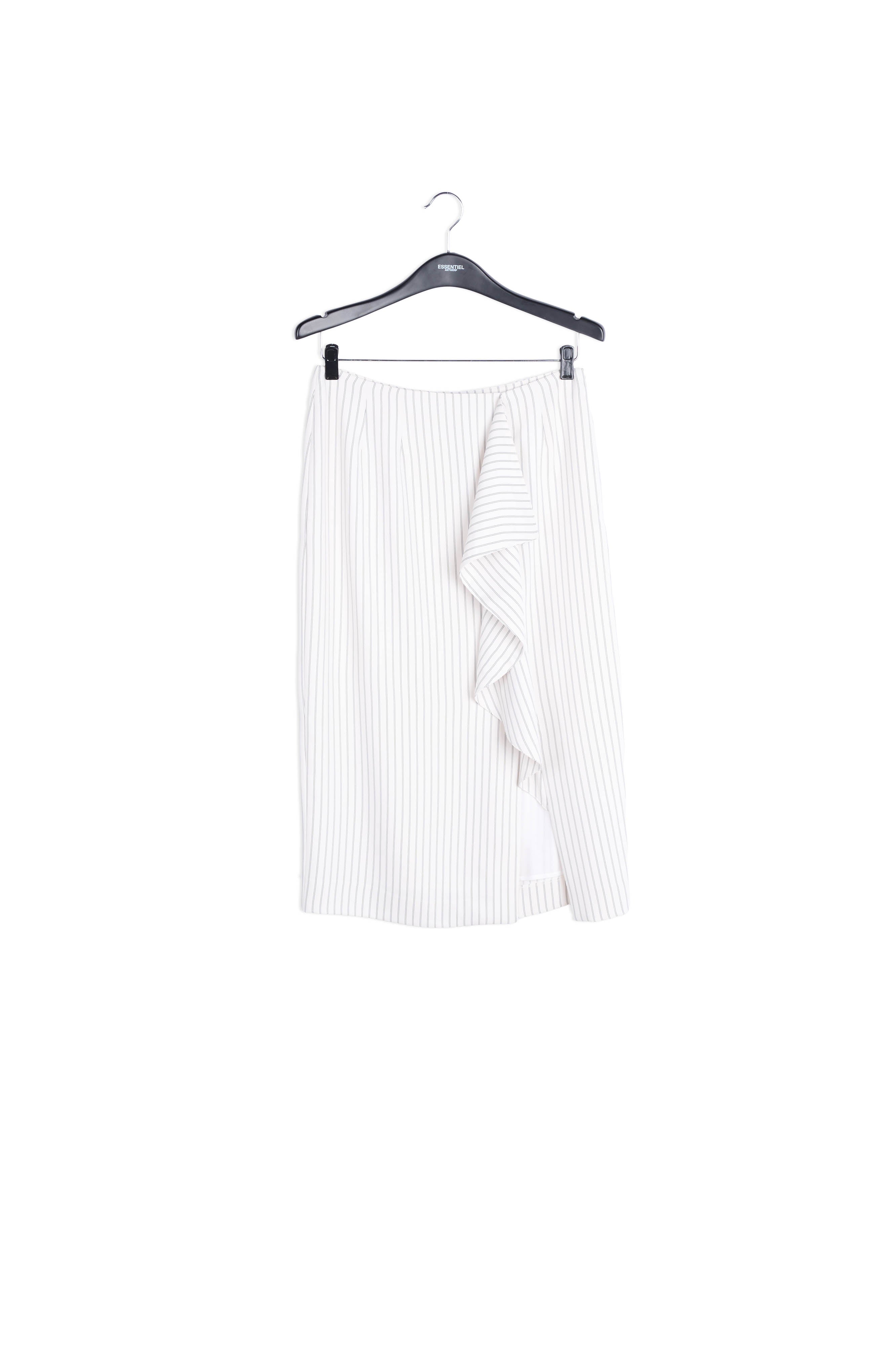 Jupe blanc cassé à fines rayures avec fente volantée RE—SSENTIEL | Essentiel second hand