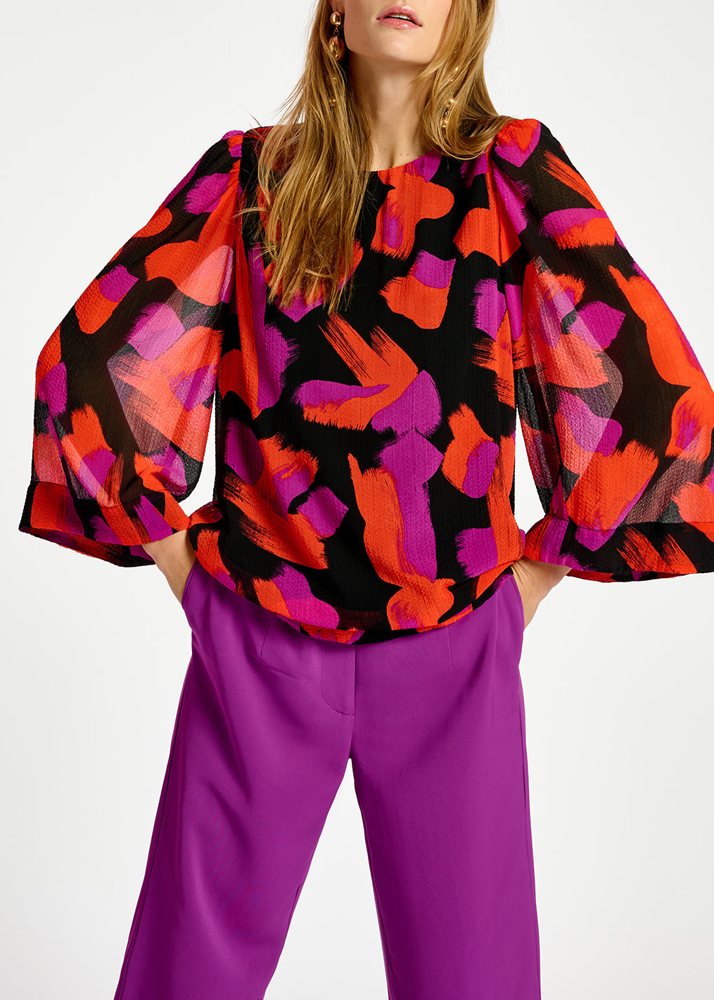 Black, orange and purple abstract-print top with puffed shoulders RE—SSENTIEL | Essentiel second hand