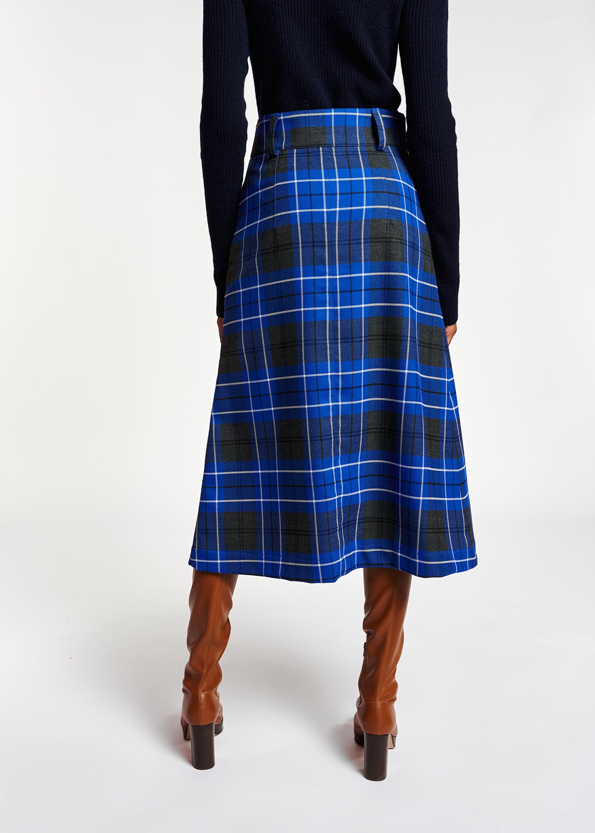 Jupe midi à carreaux bleue et noire RE—SSENTIEL | Essentiel second hand