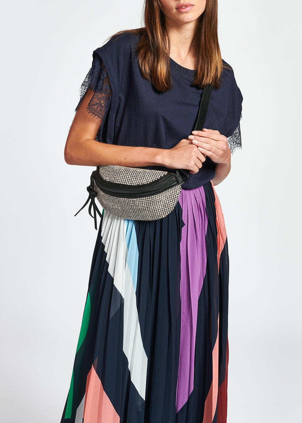 T-shirt en coton bio bleu foncé avec dentelle RE—SSENTIEL | Essentiel second hand