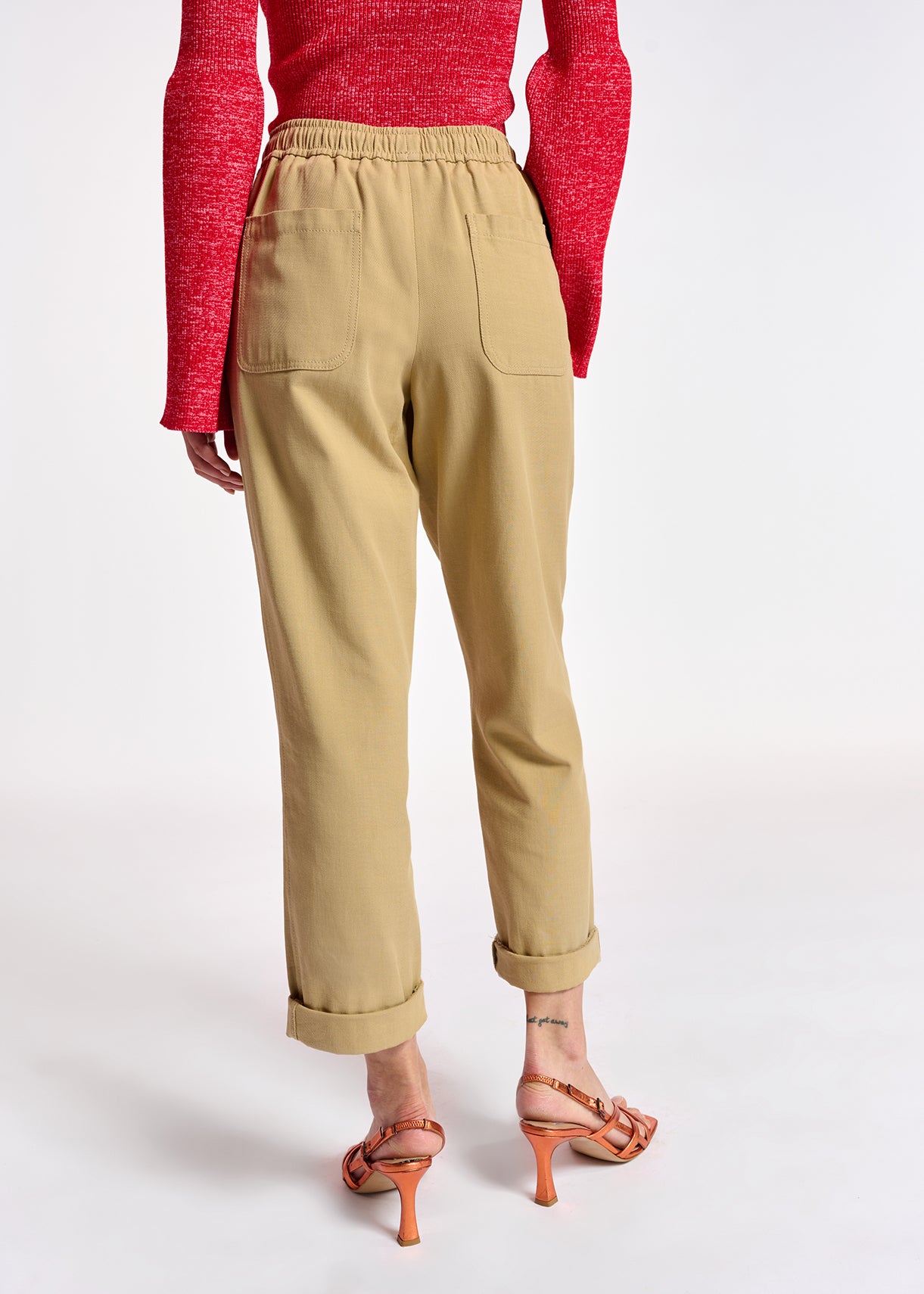 Pantalon fuselé en coton beige RE—SSENTIEL | Essentiel second hand