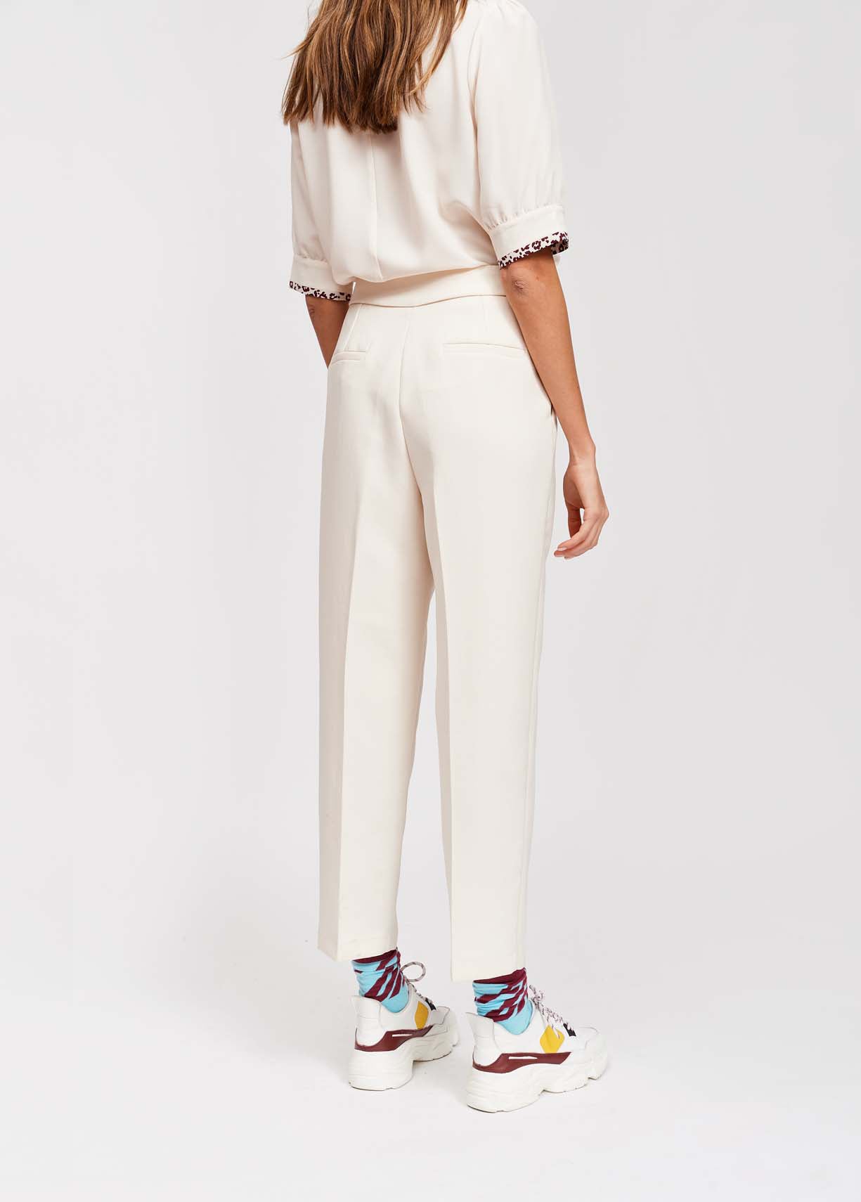 Off white classic tailored trousers RE—SSENTIEL | Essentiel second hand