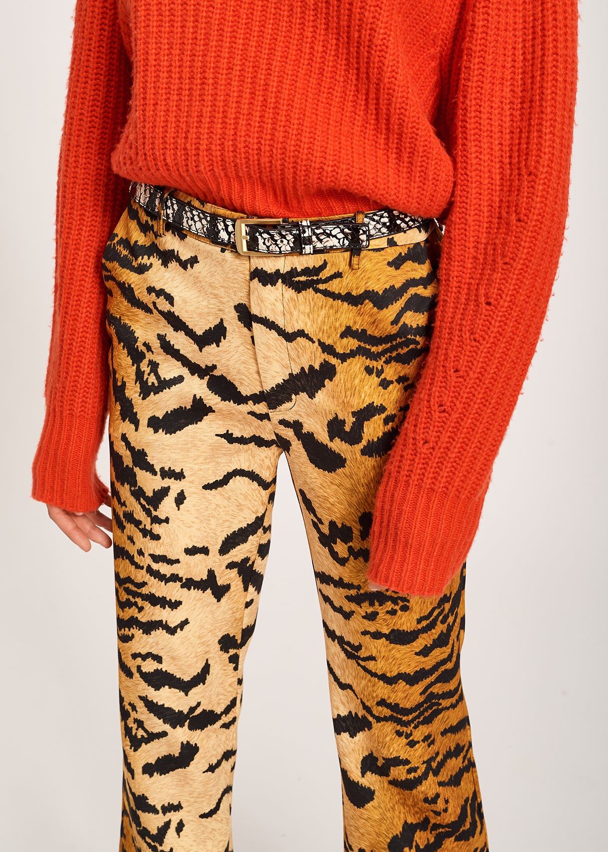 Aansluitende broek met tijgerprint RE—SSENTIEL | Essentiel second hand