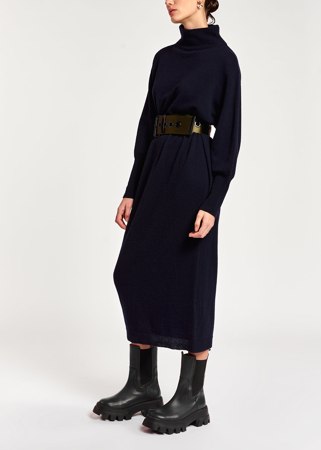 Robe midi bleu foncé en laine mérinos RE—SSENTIEL | Essentiel second hand