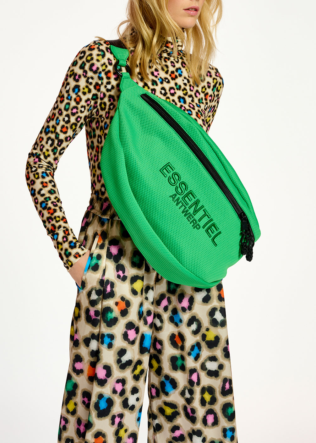 Beige turtleneck top with multicolor leopard print RE—SSENTIEL | Essentiel second hand