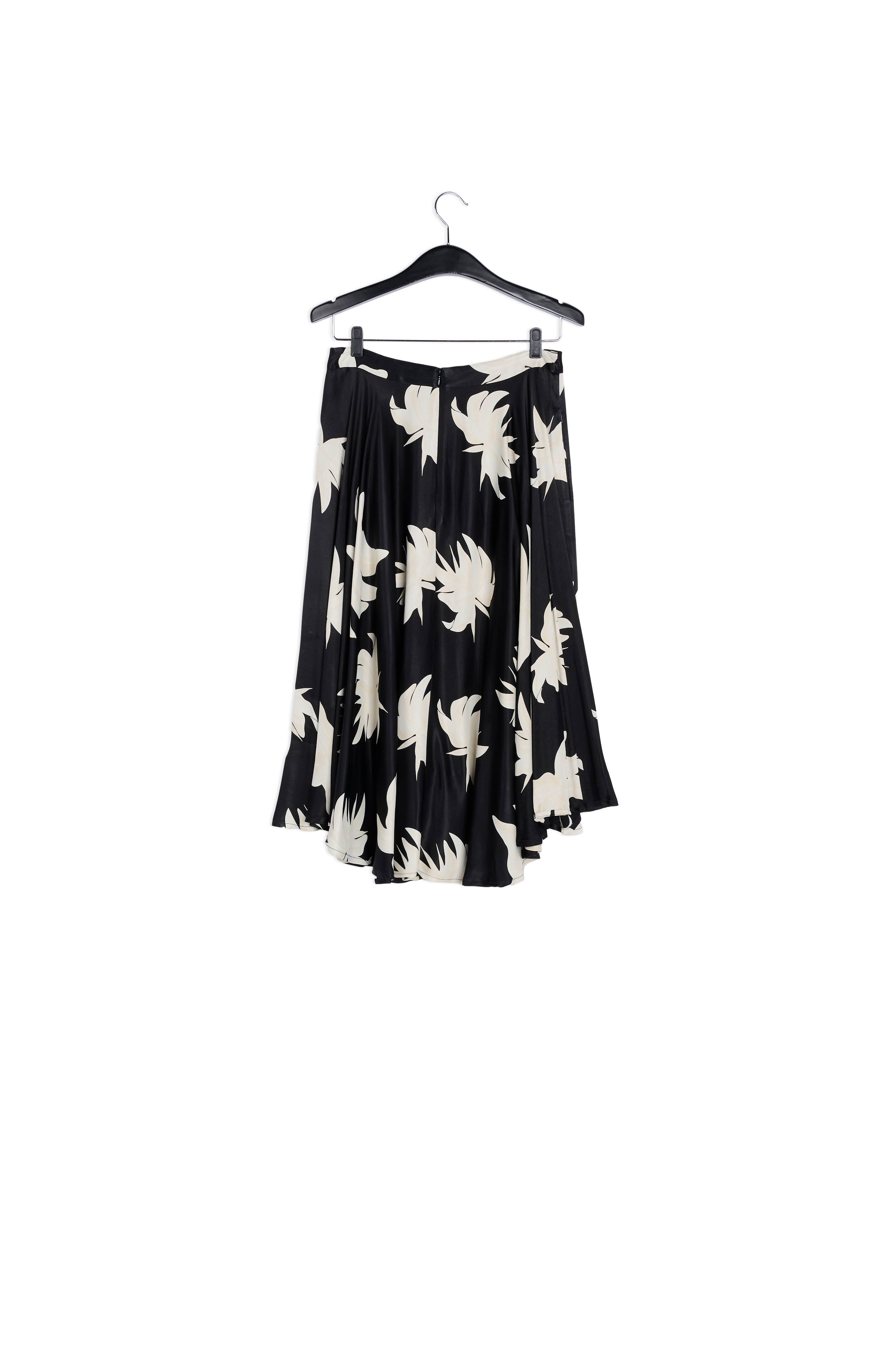 Black and off-white floral circle skirt RE—SSENTIEL | Essentiel second hand