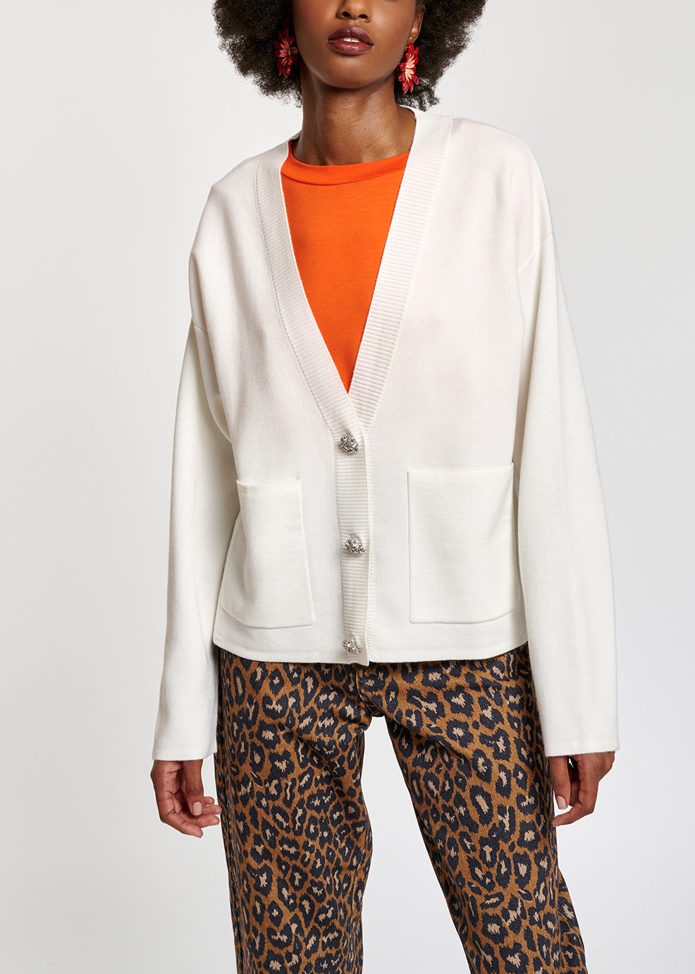 Cardigan blanc cassé avec boutons à strass RE—SSENTIEL | Essentiel second hand