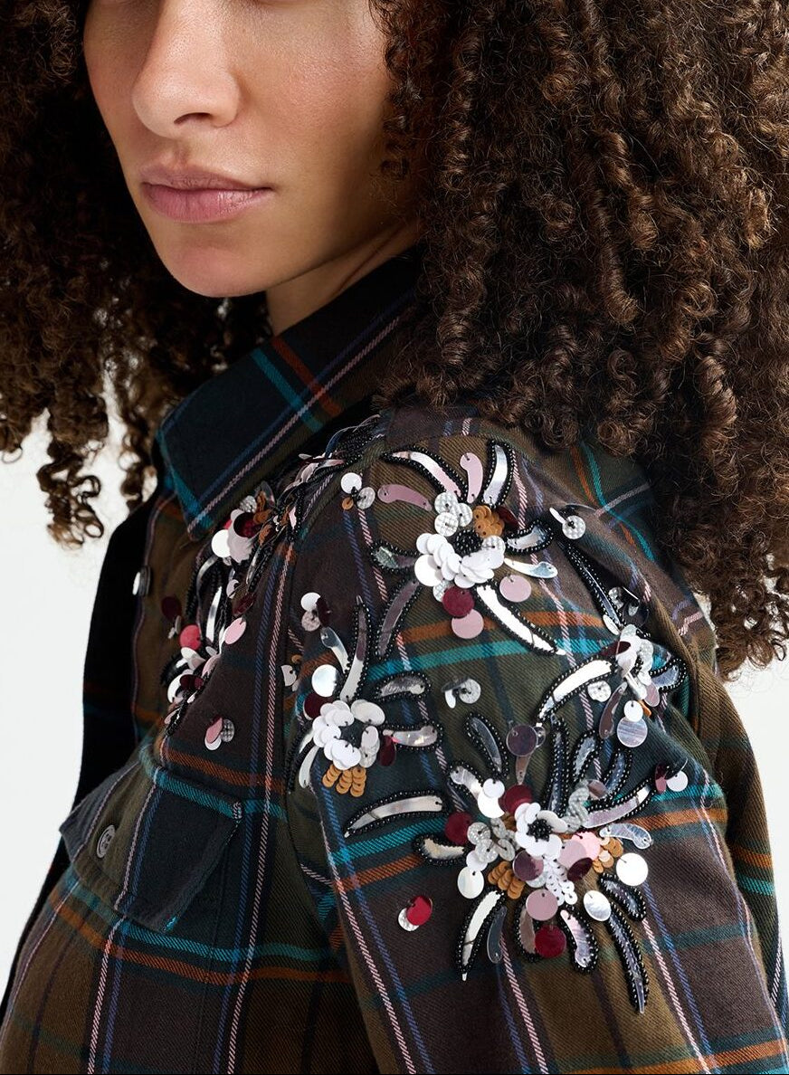 Chemise kaki à  carreaux et broderies RE—SSENTIEL | Essentiel second hand