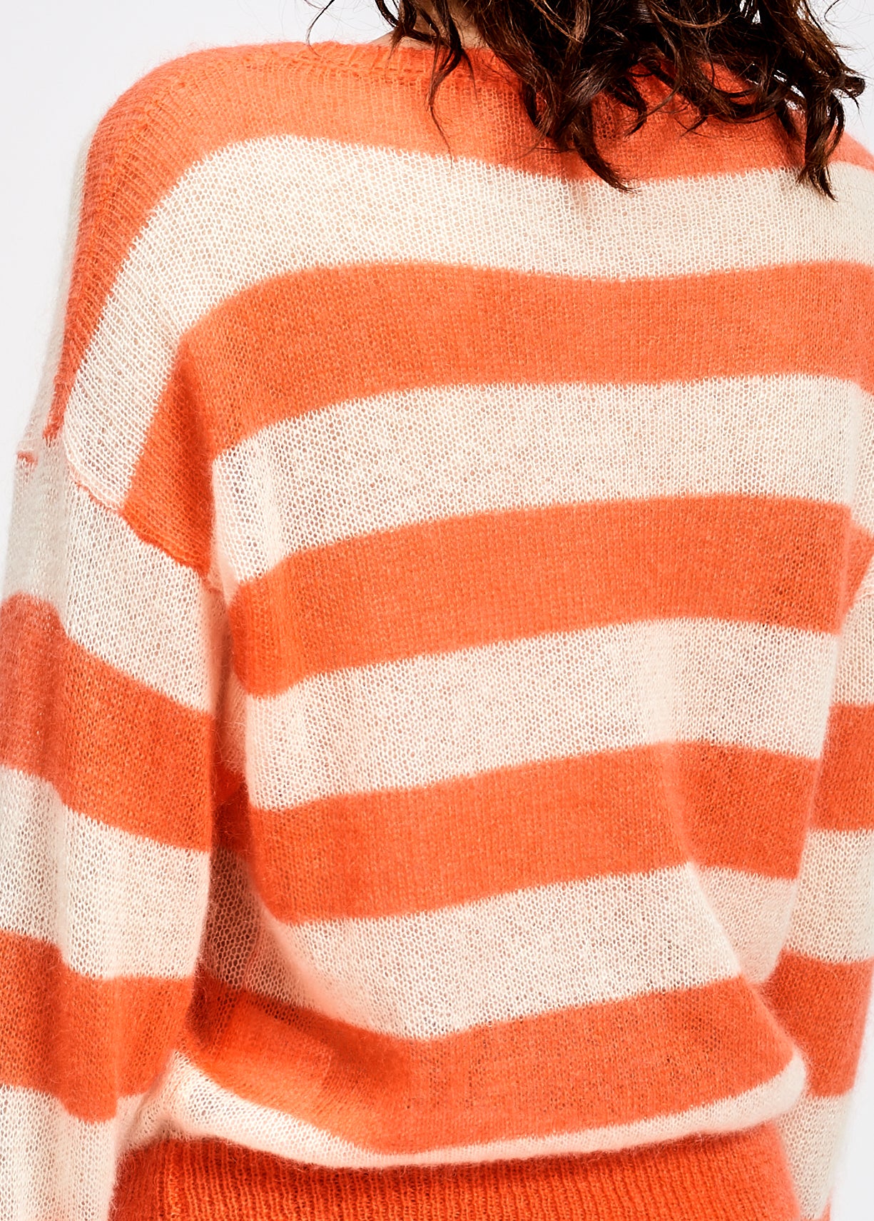 Orange and off-white striped light knit sweater RE—SSENTIEL | Essentiel second hand