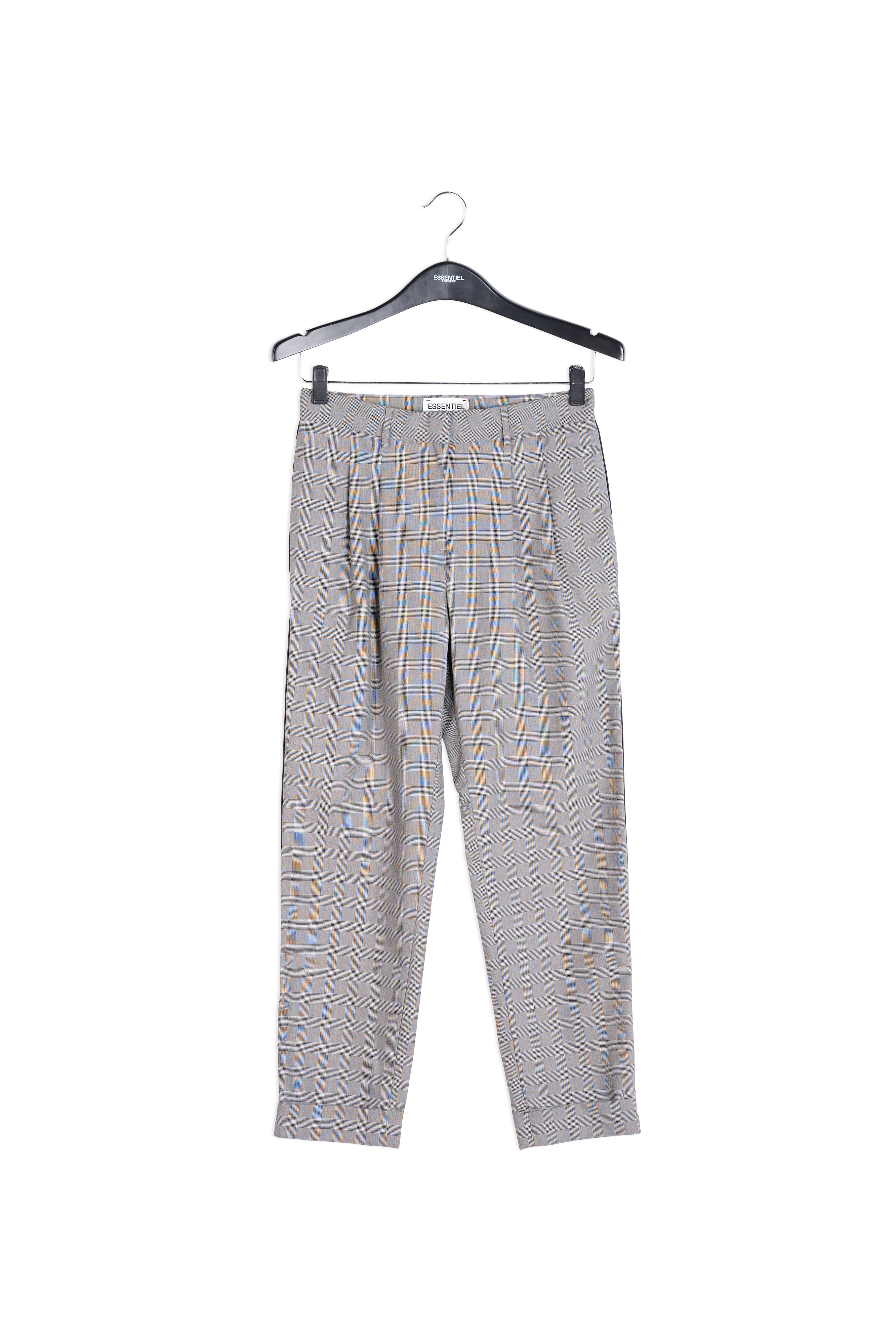 Pantalon Gris RE—SSENTIEL | Essentiel second hand