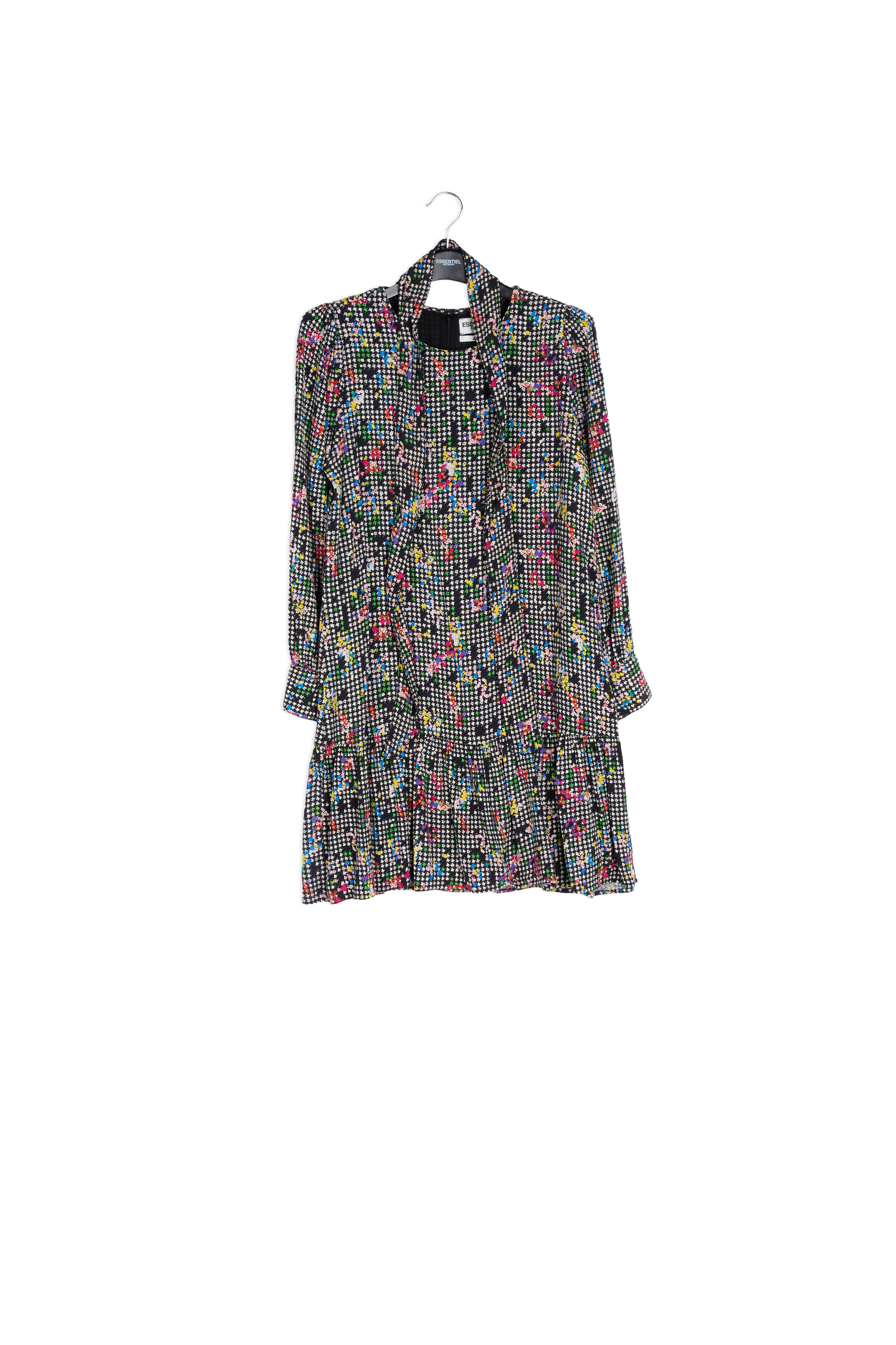 Zwart en witte mini-jurk met volantzoom RE—SSENTIEL | Essentiel second hand